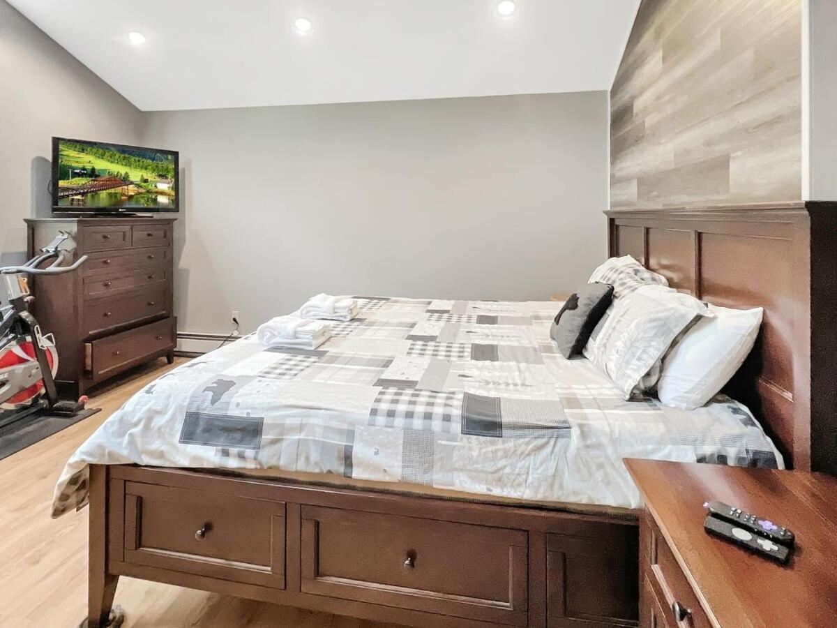 Sugar Hollow home