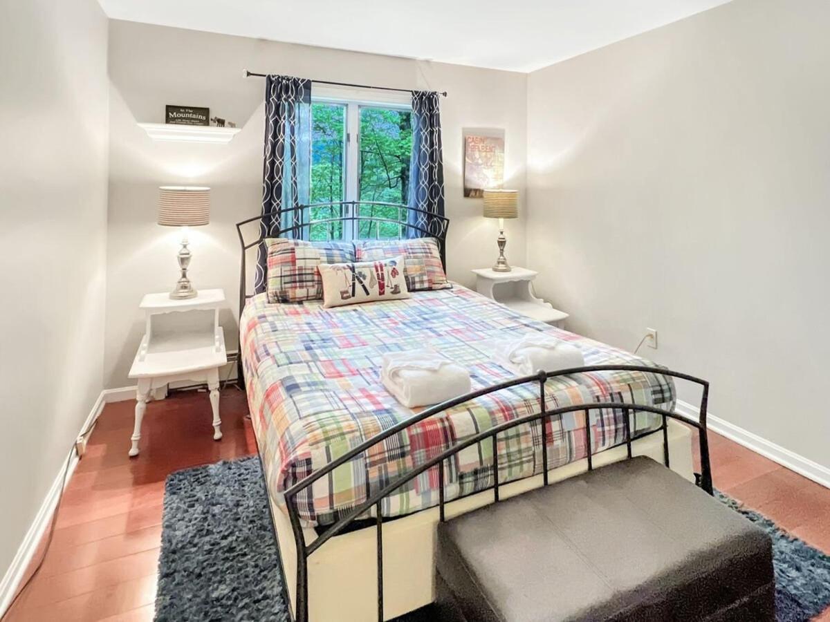 Sugar Hollow home