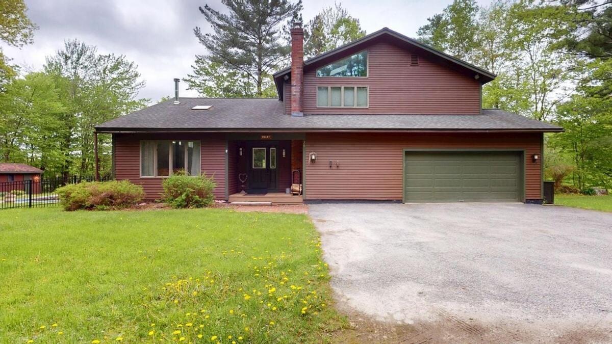 Sugar Hollow home