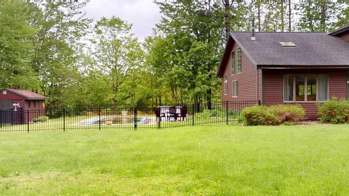 Sugar Hollow home