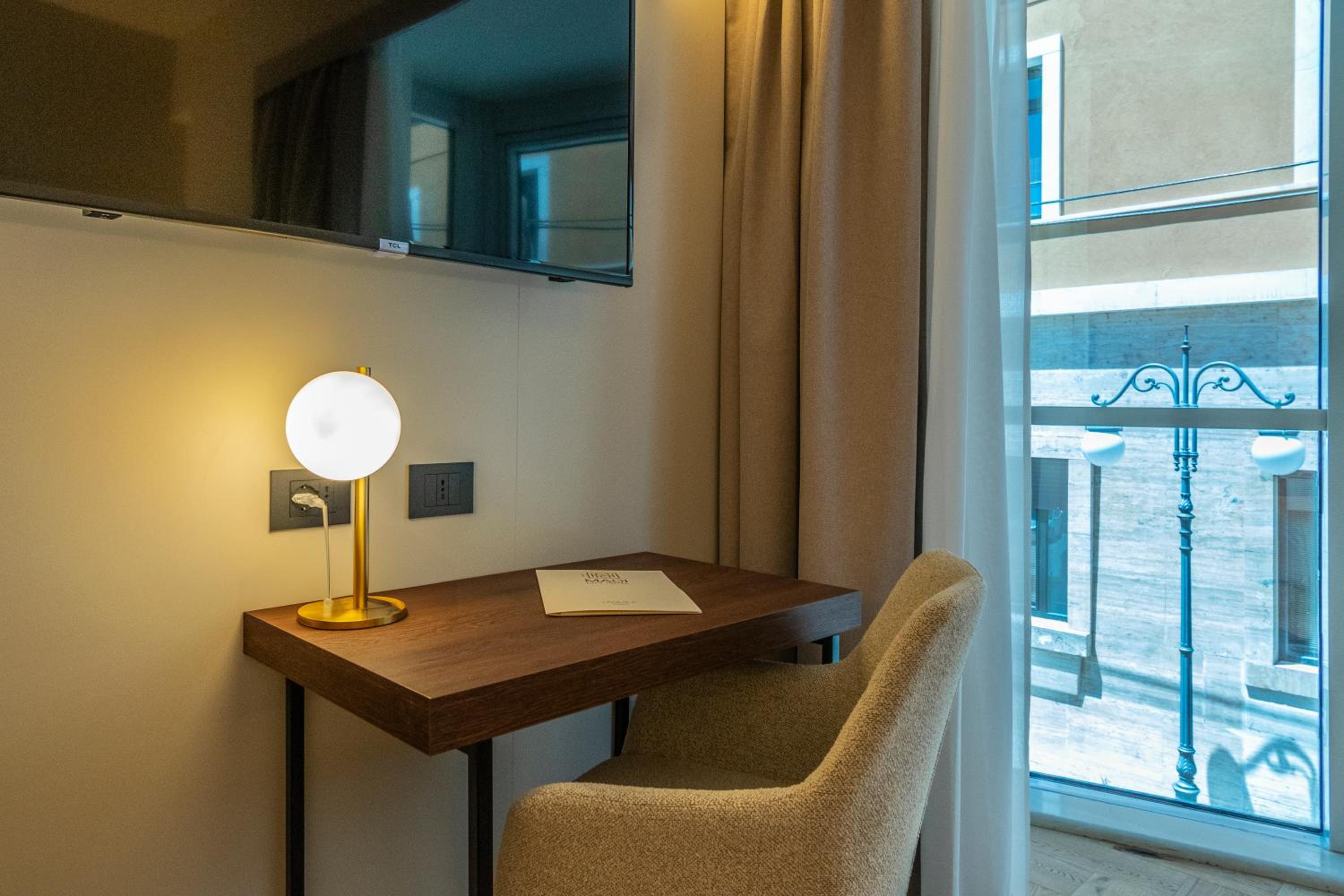 Photo 43