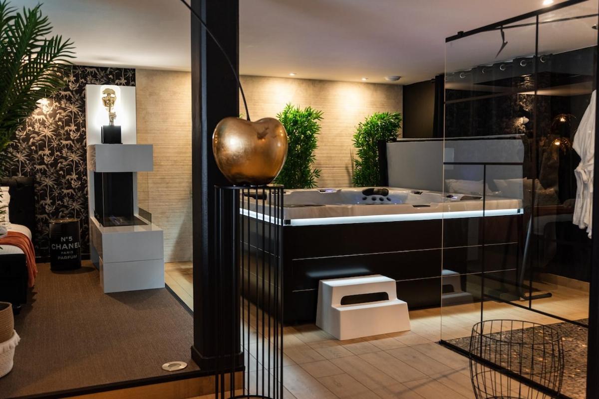 La Charmeuse, suite luxueuse romantique & spa