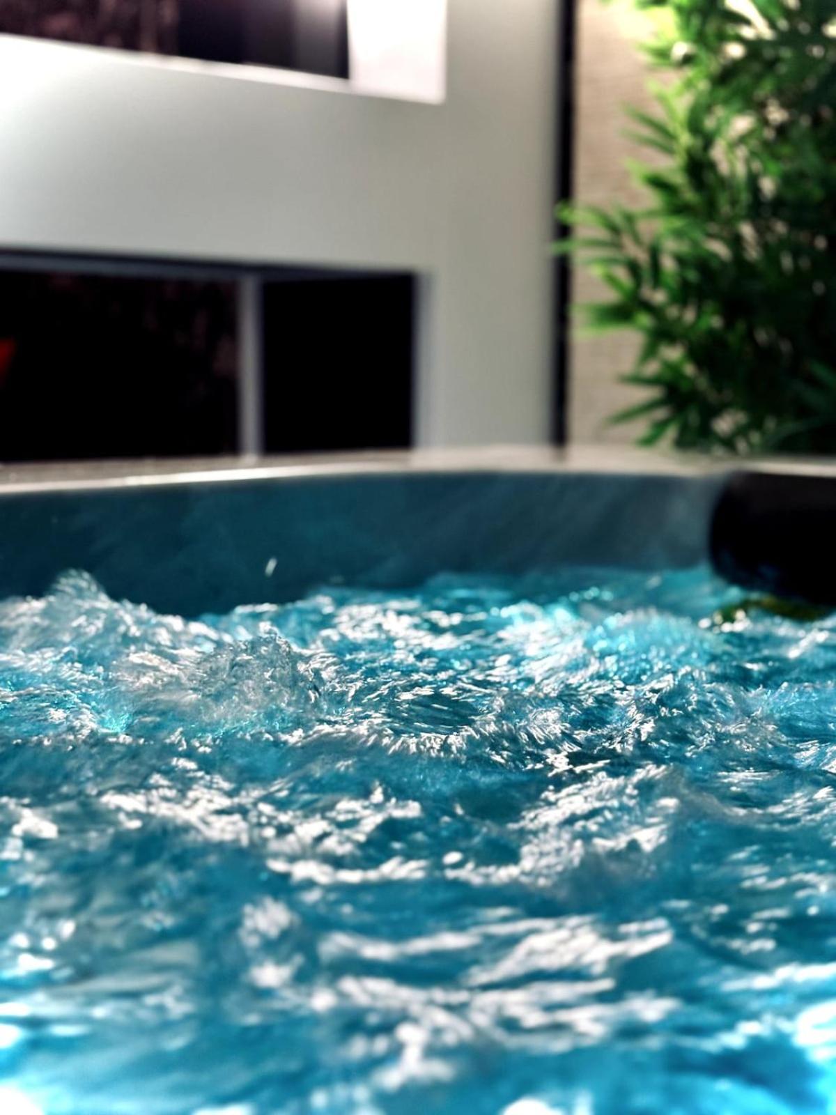 La Charmeuse, suite luxueuse romantique & spa