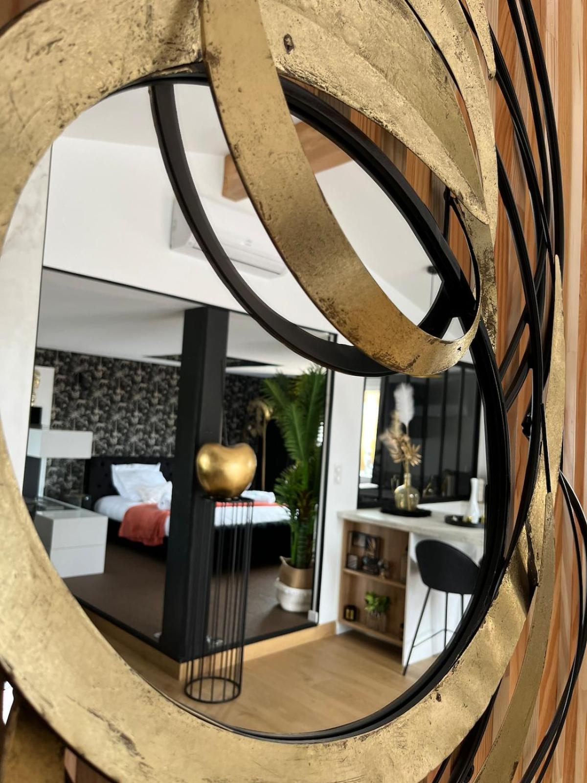 La Charmeuse, suite luxueuse romantique & spa