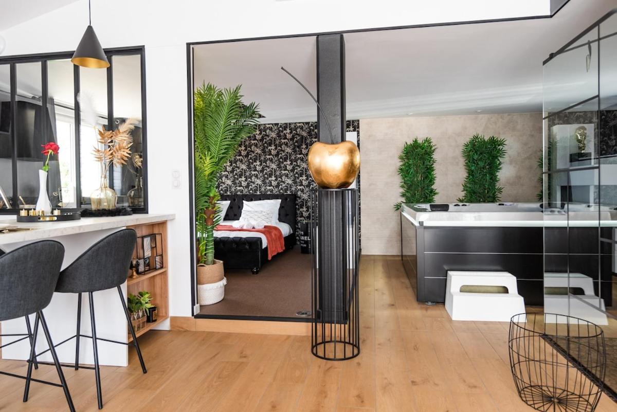 La Charmeuse, suite luxueuse romantique & spa