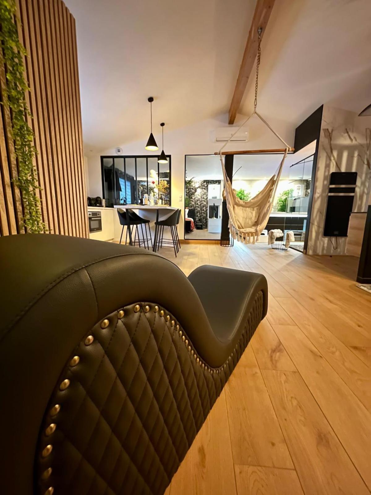 La Charmeuse, suite luxueuse romantique & spa