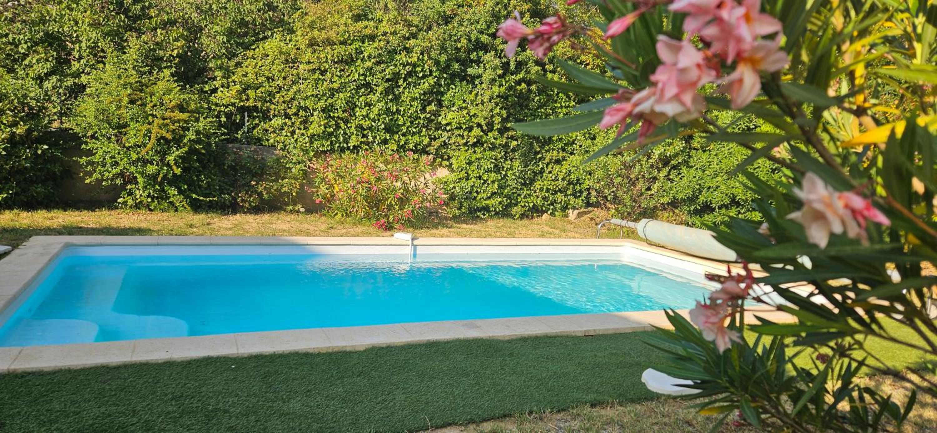 Les hauts de Palaja, villa with pool and parking
