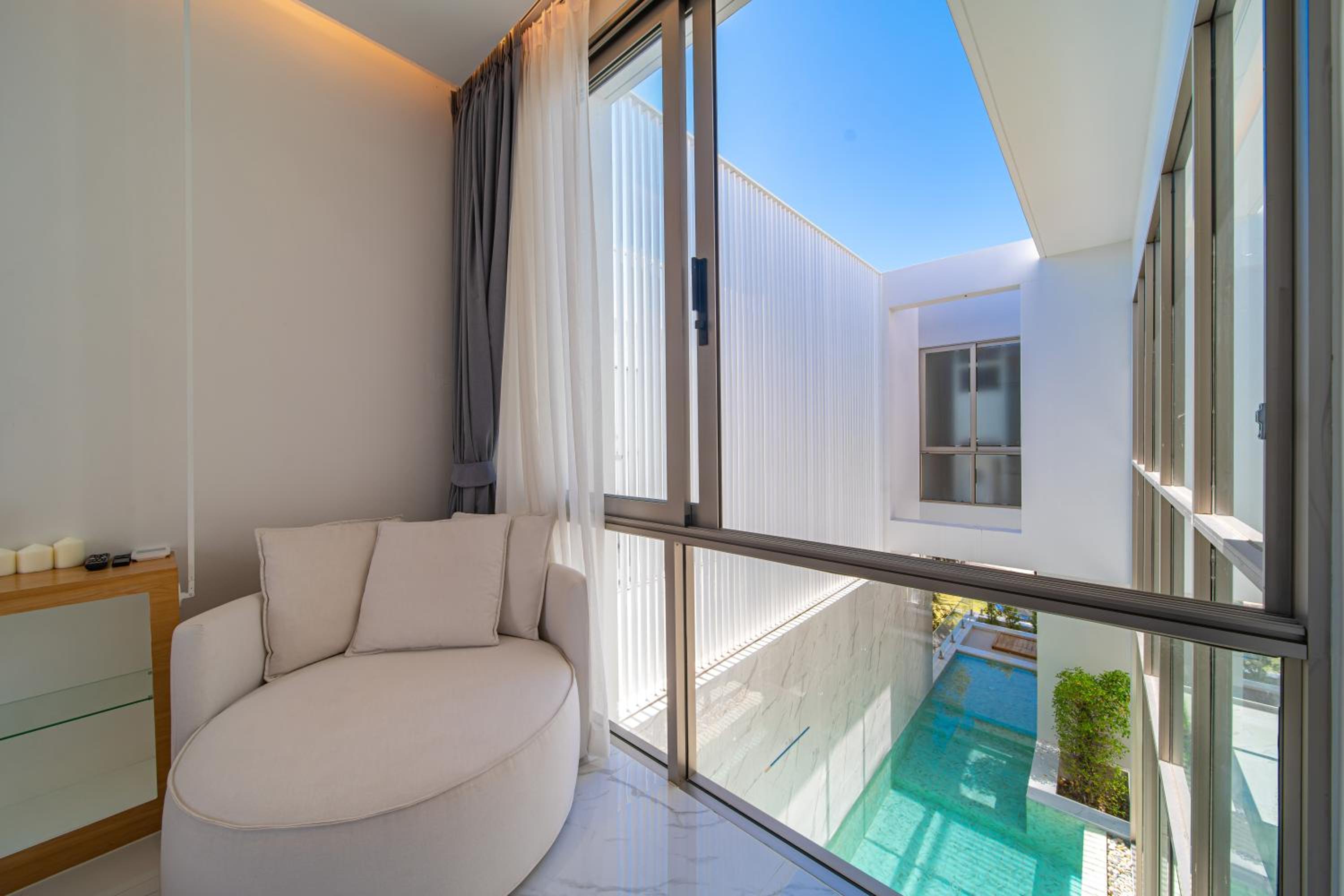Tropical 3BR Villa with Private Pool Residence Villa by Warm Plus
