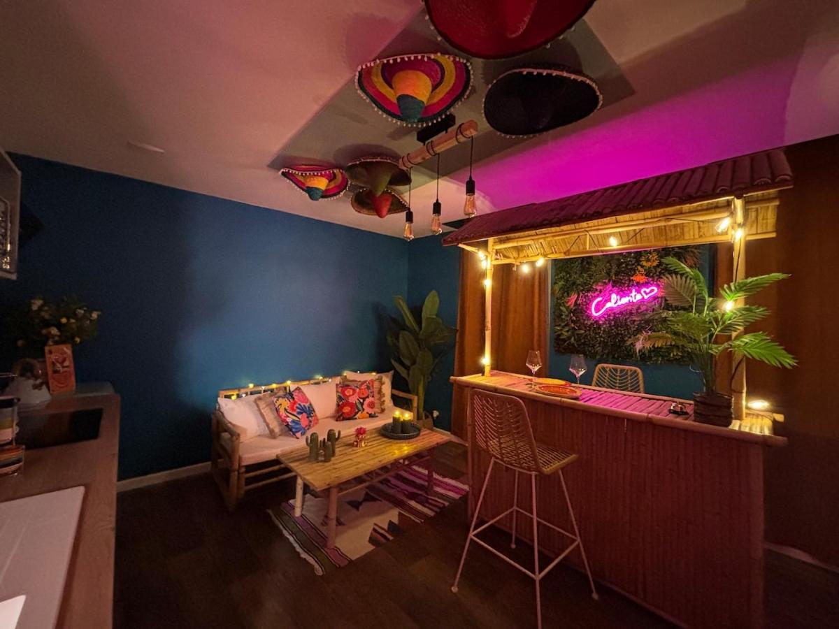 La Caliente love room glamour balnéo en duo