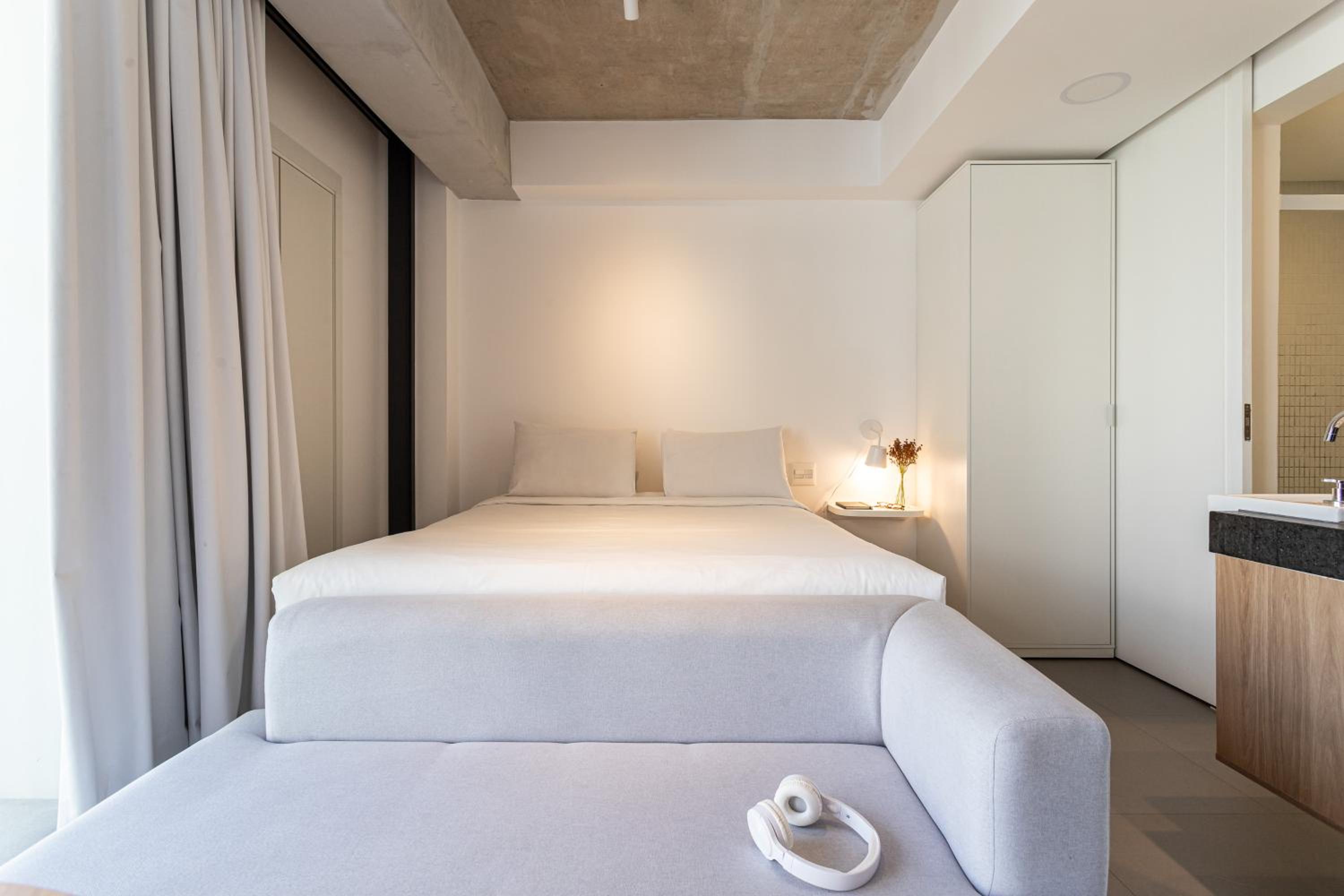 Onze22 by Viva - Estúdios Modernos a 400m do Metrô Vila Madalena com Piscina no Rooftop