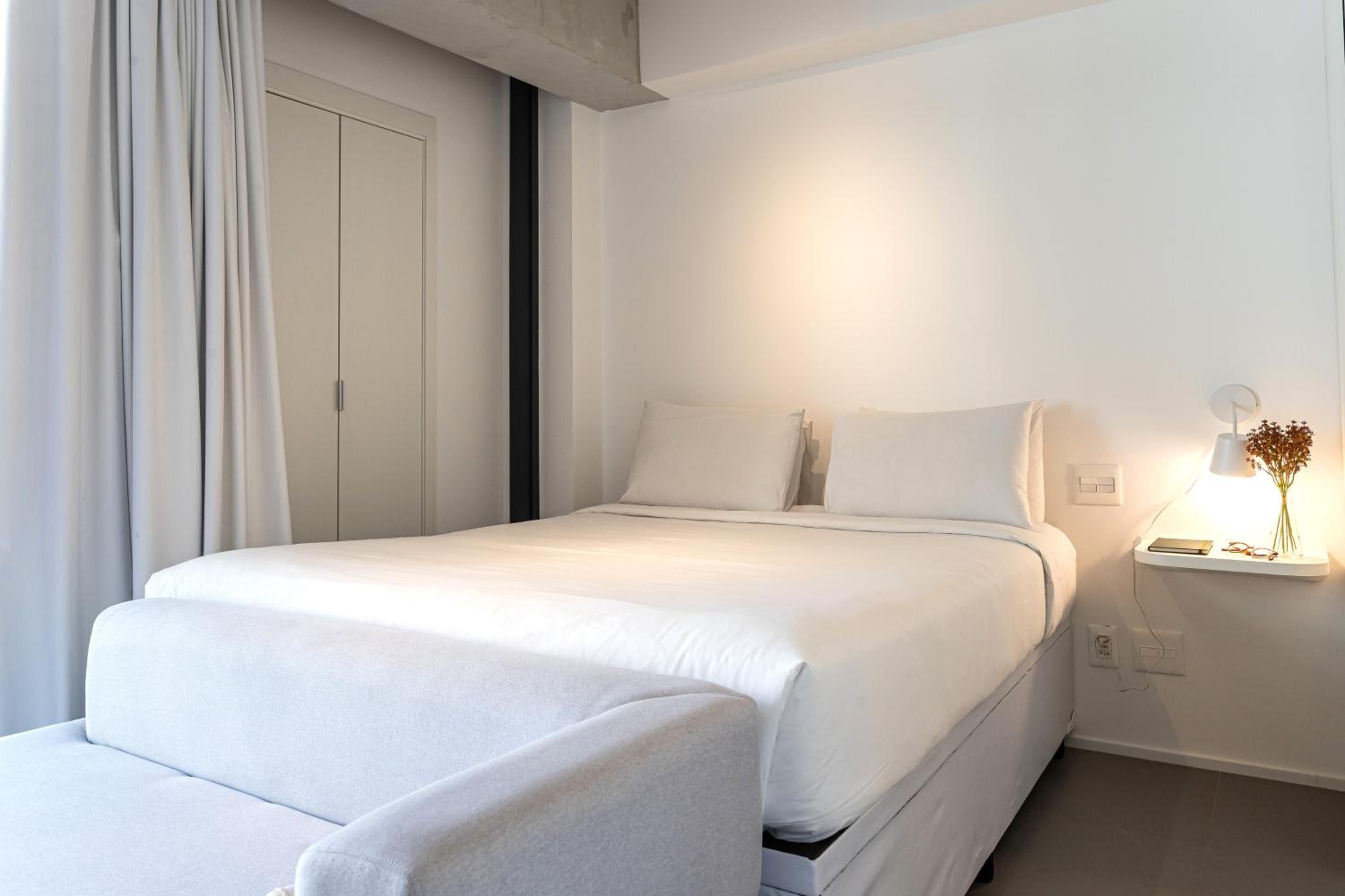 Onze22 by Viva - Estúdios Modernos a 400m do Metrô Vila Madalena com Piscina no Rooftop