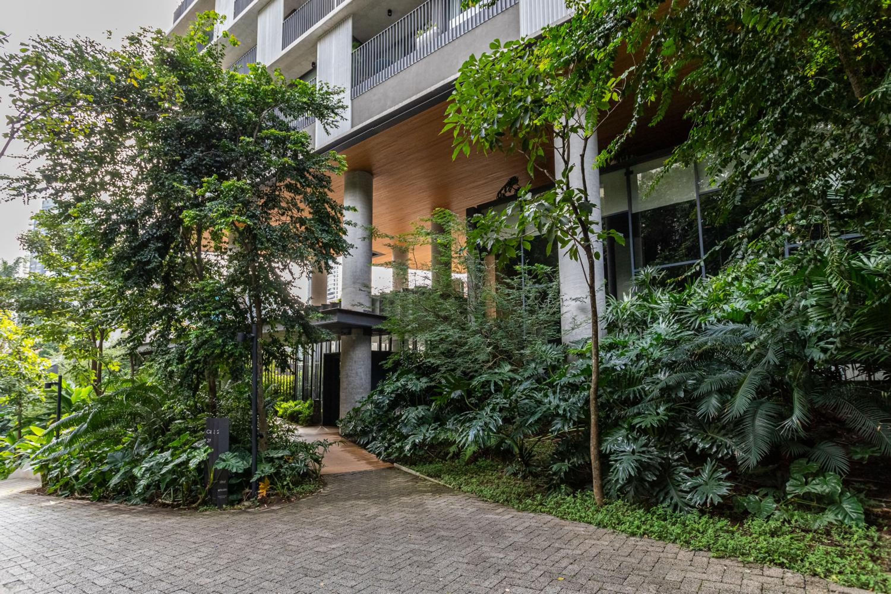 Onze22 by Viva - Estúdios Modernos a 400m do Metrô Vila Madalena com Piscina no Rooftop