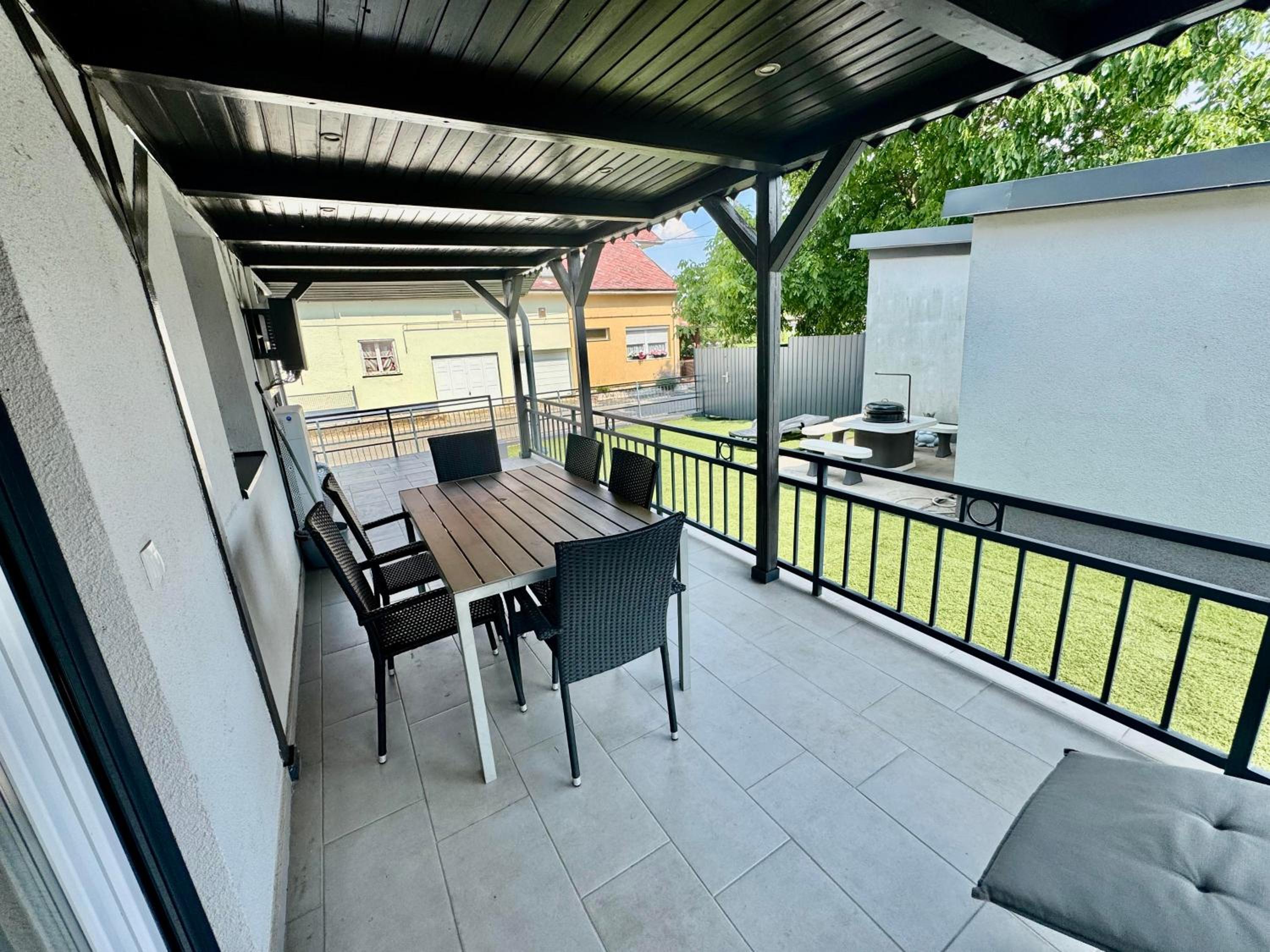Korona Apartman Balatonboglár, photo 16