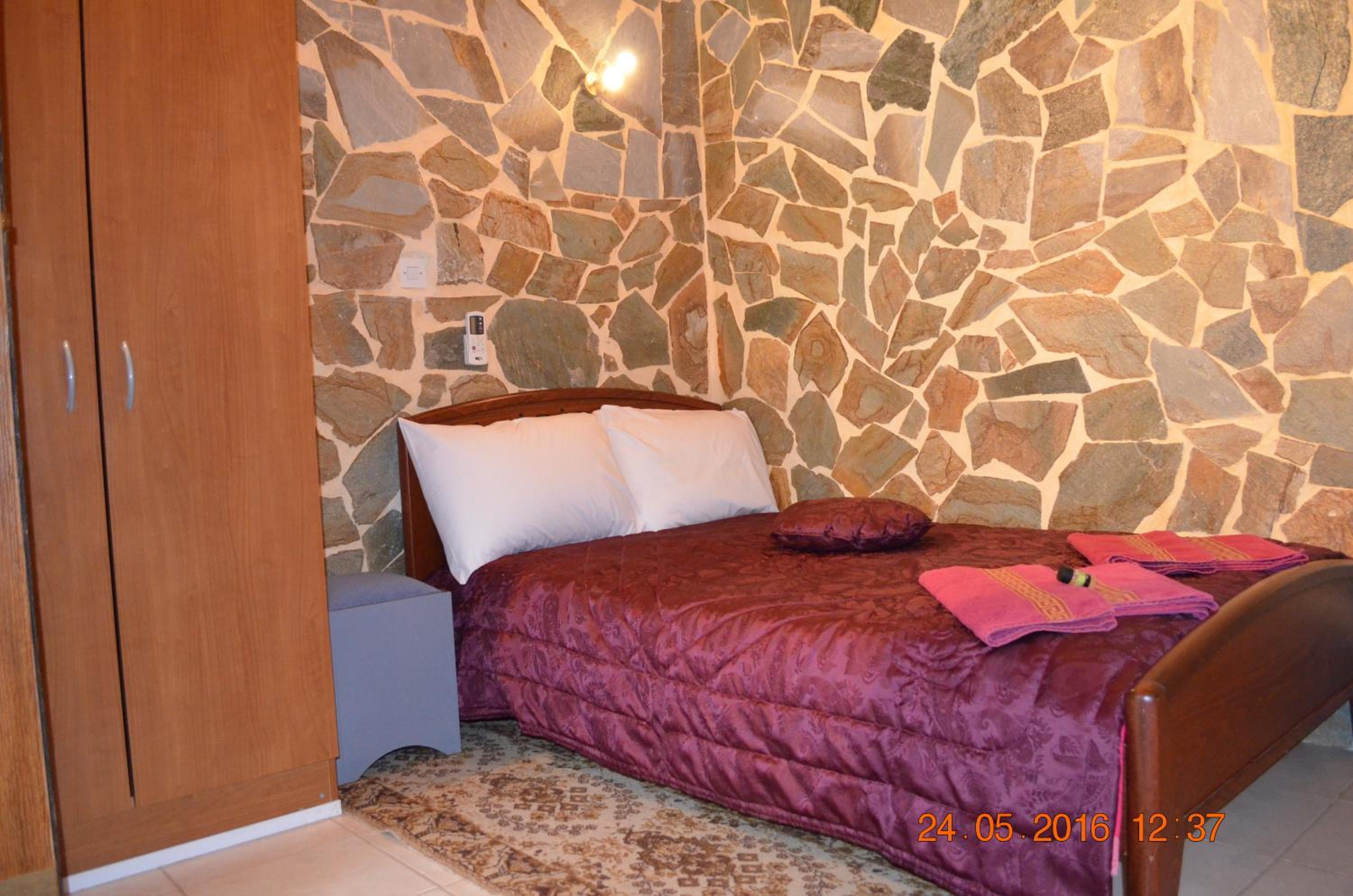 Apartments Zoumperi