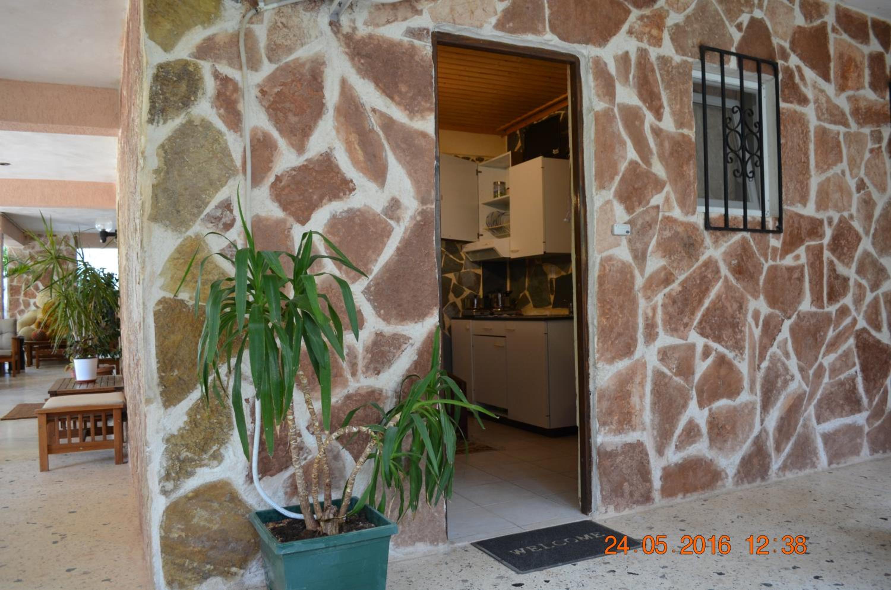Apartments Zoumperi