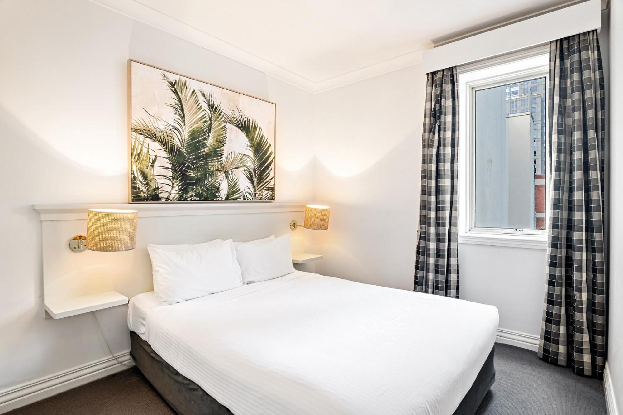 1-Bed Apartment in Central Melbourne