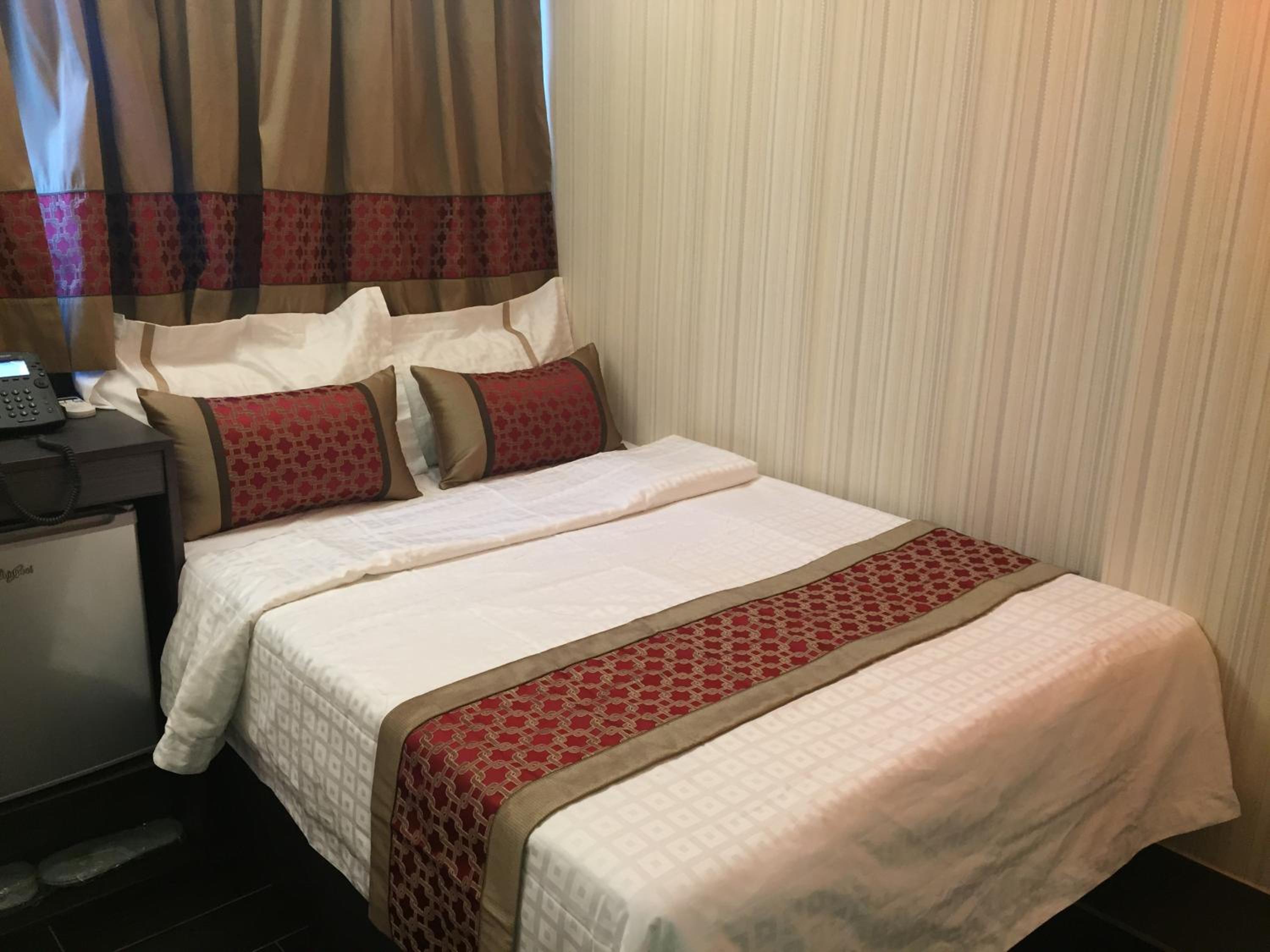 Seasons Hotel