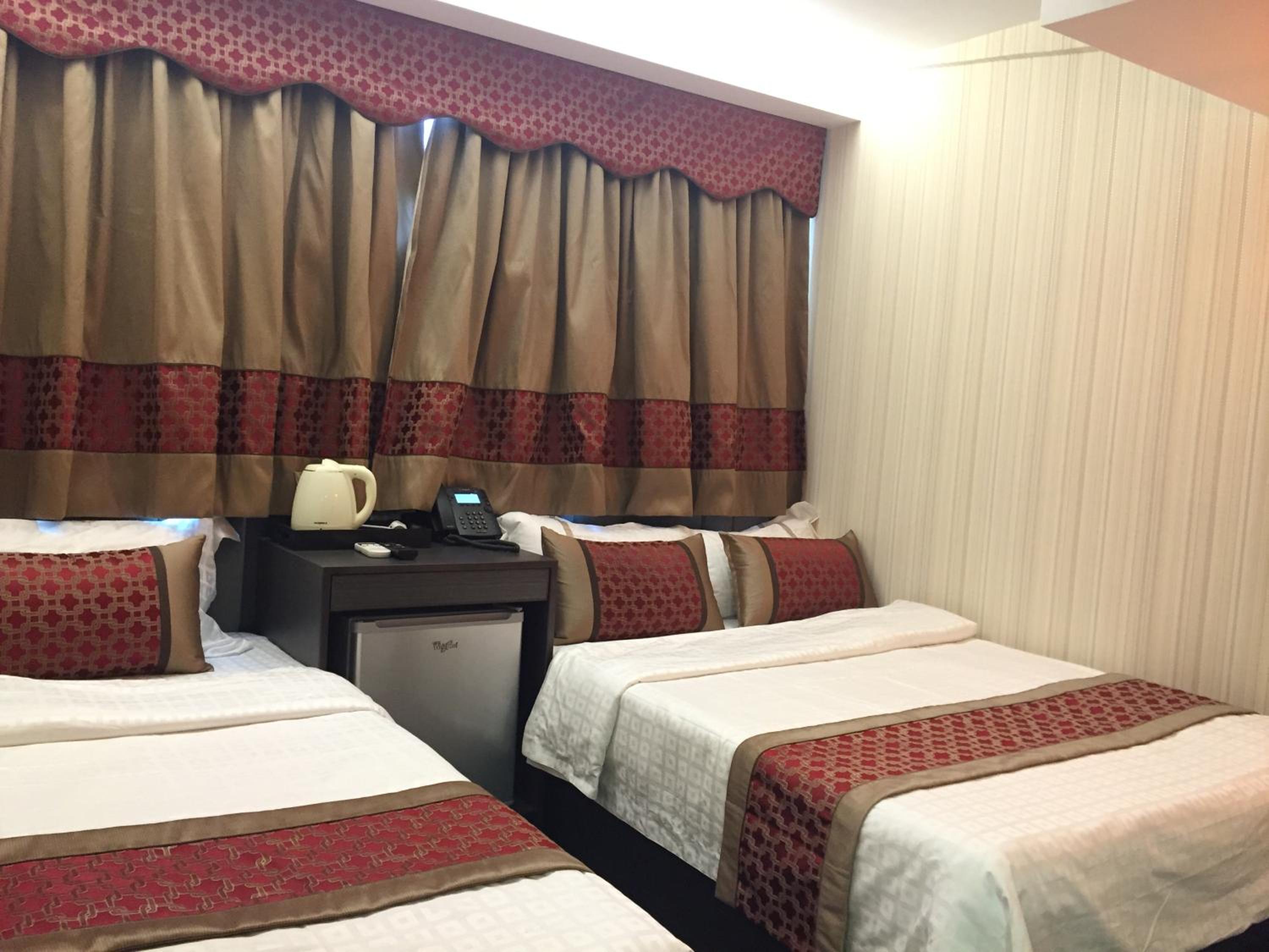Seasons Hotel