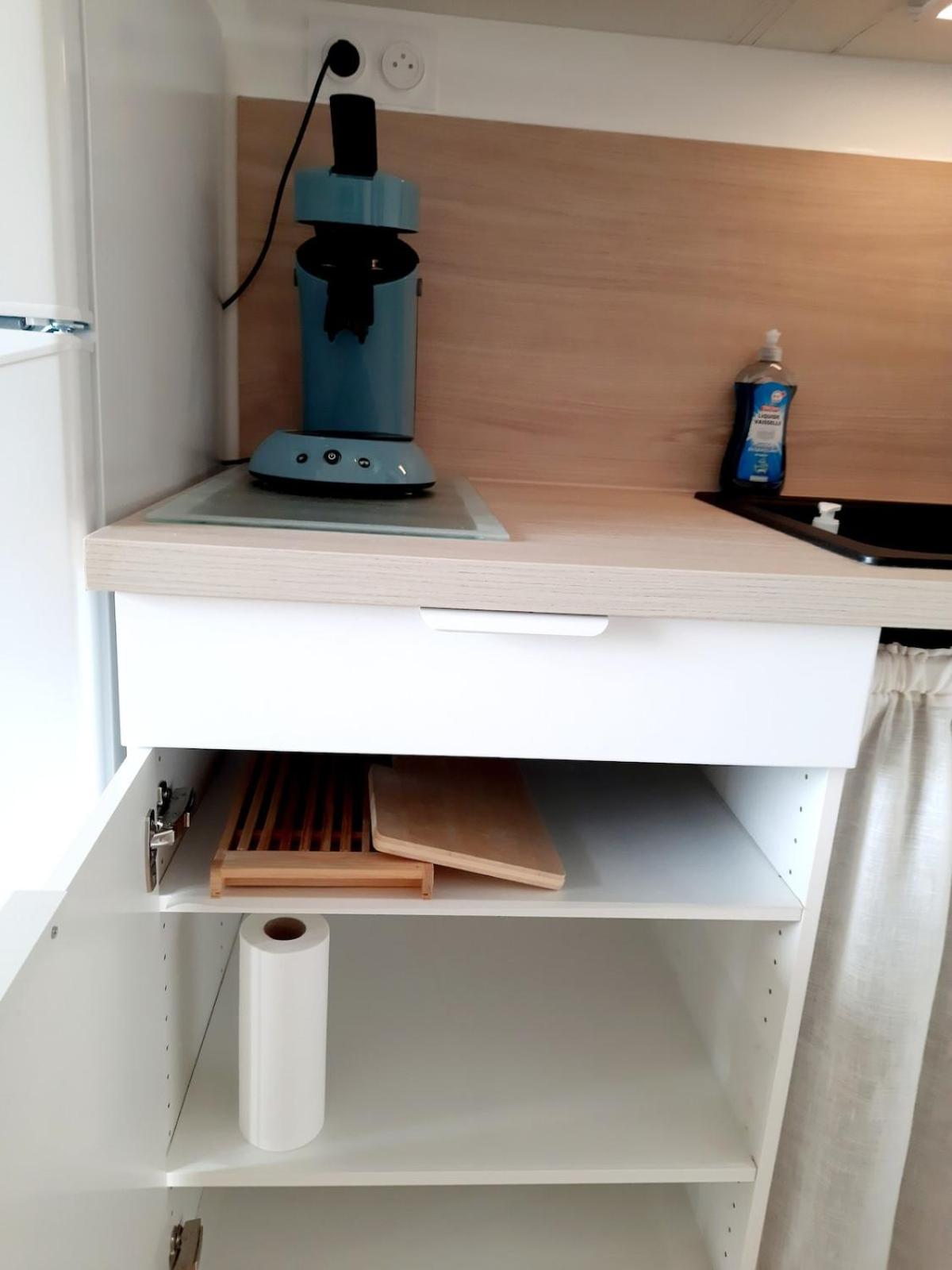 Appart avec loggia en front de mer et superbe vue