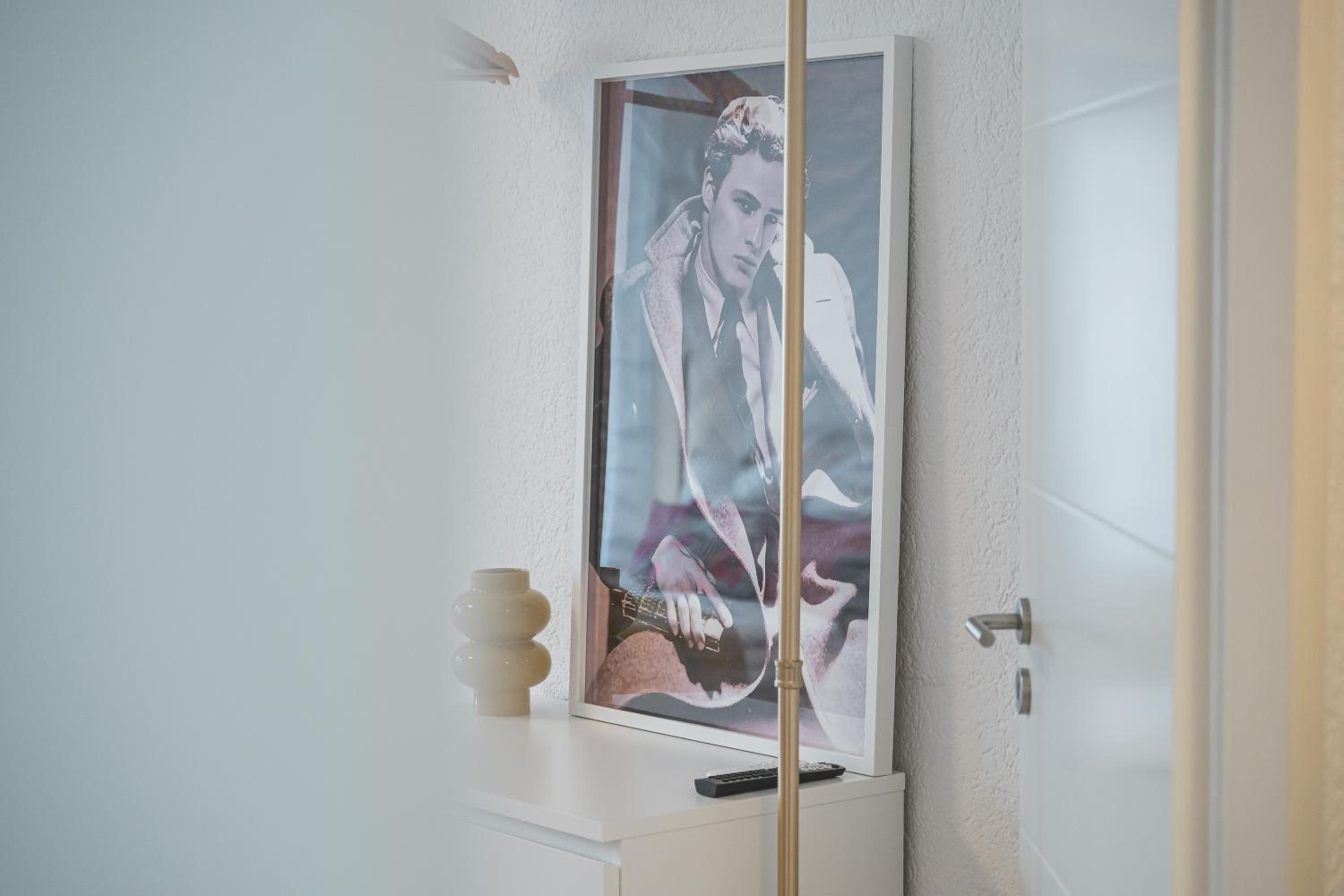 Goldstadt Pop-Art Apartment