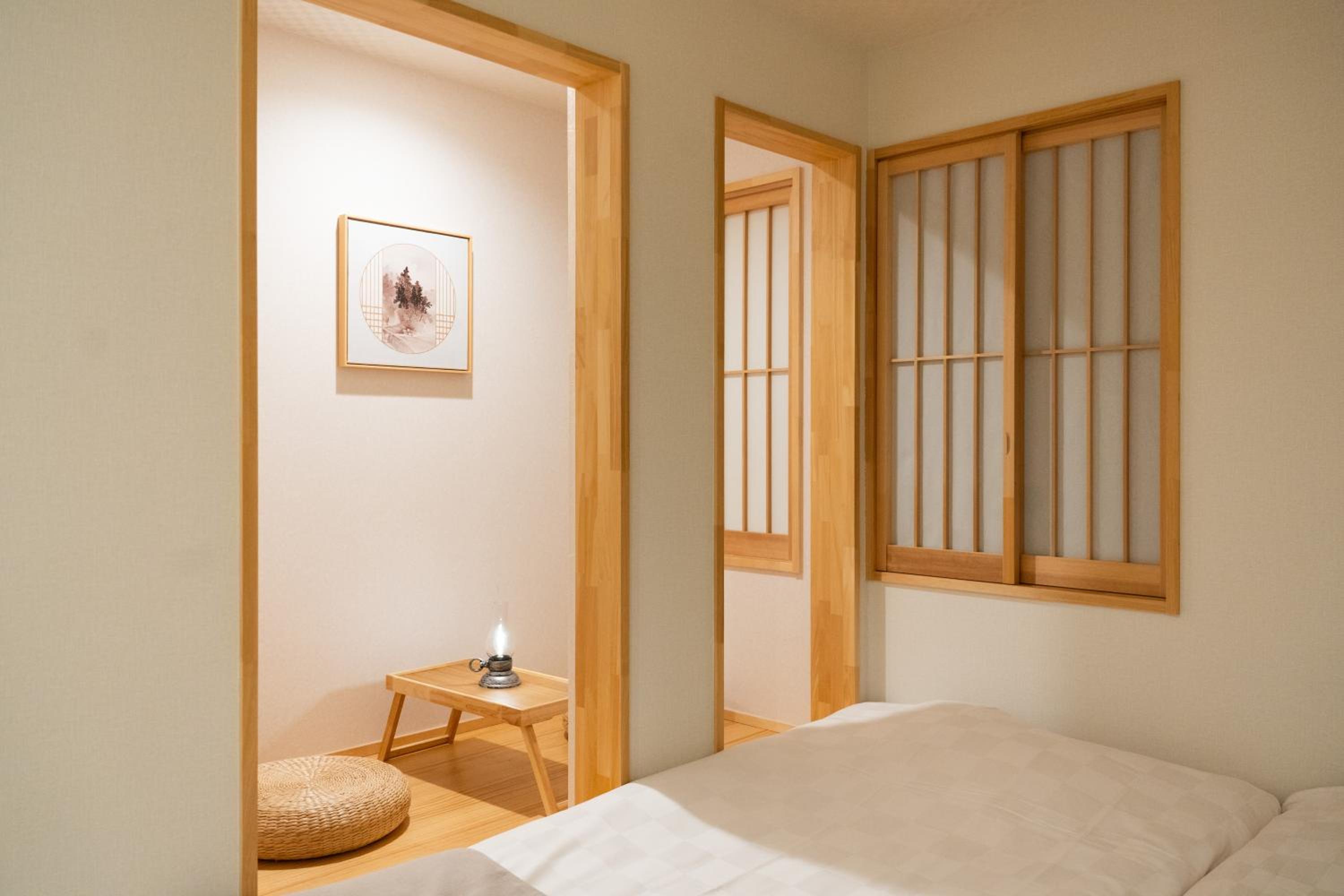 夏様五条丹波口 Modern Kyoto Townhouse, Whole House
