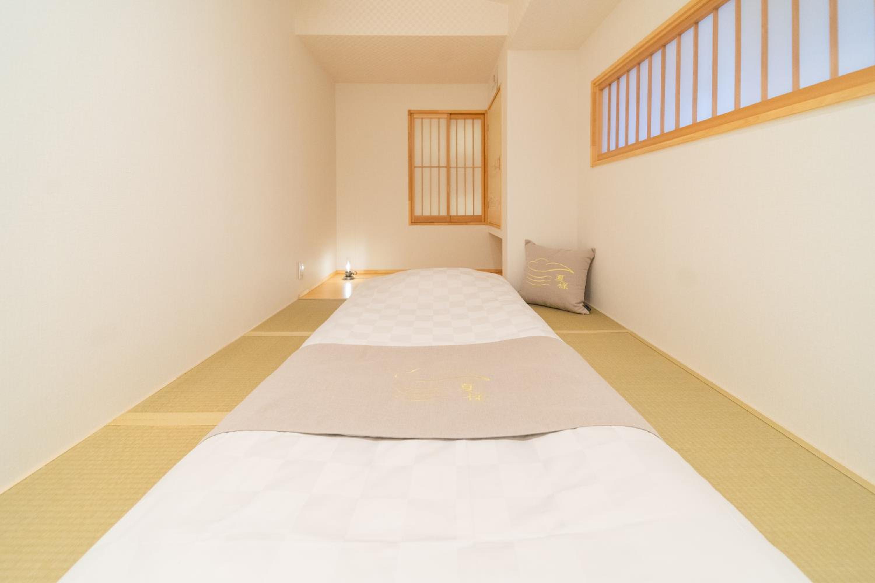 夏様五条丹波口 Modern Kyoto Townhouse, Whole House