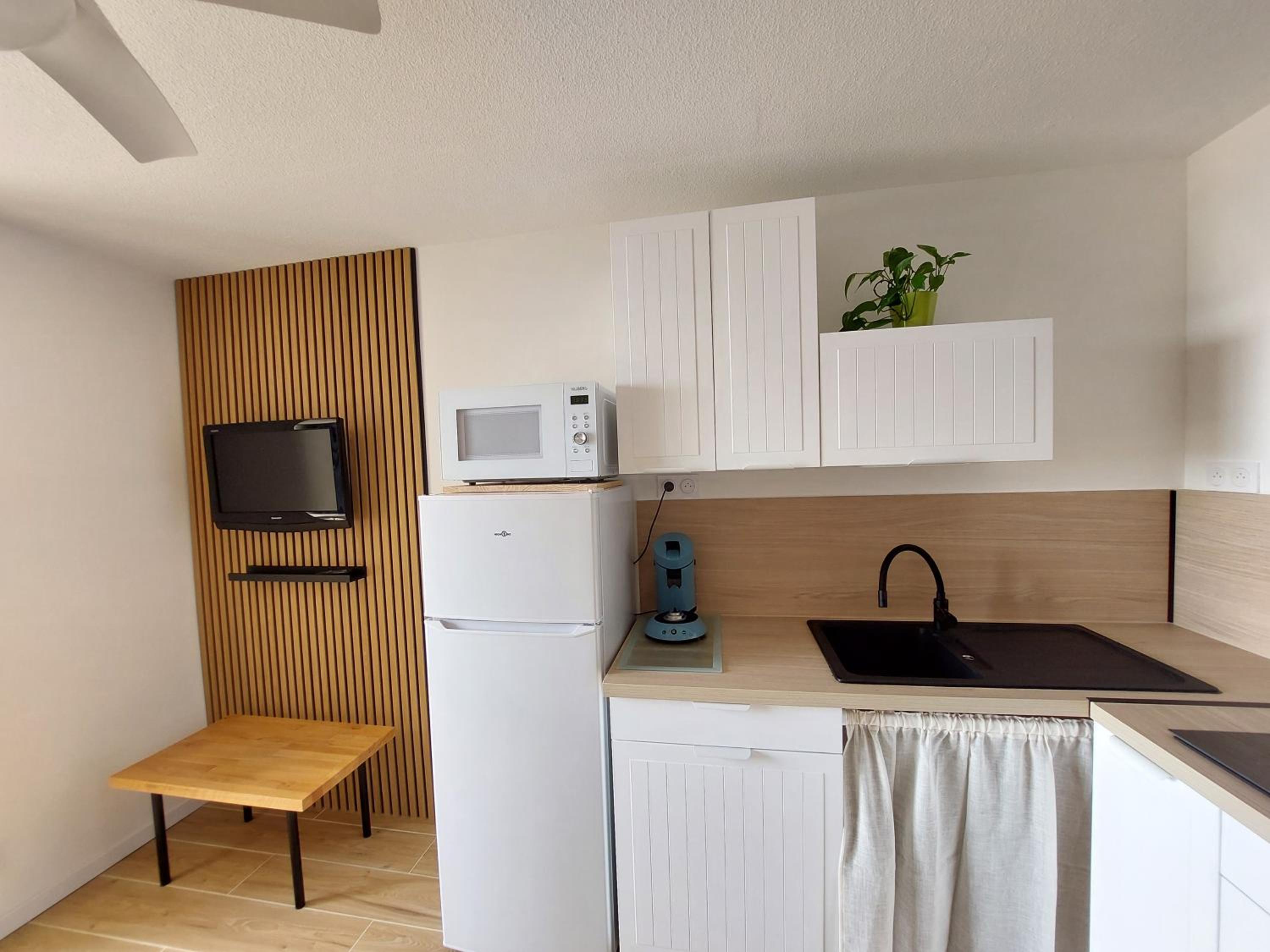Appart avec loggia en front de mer et superbe vue