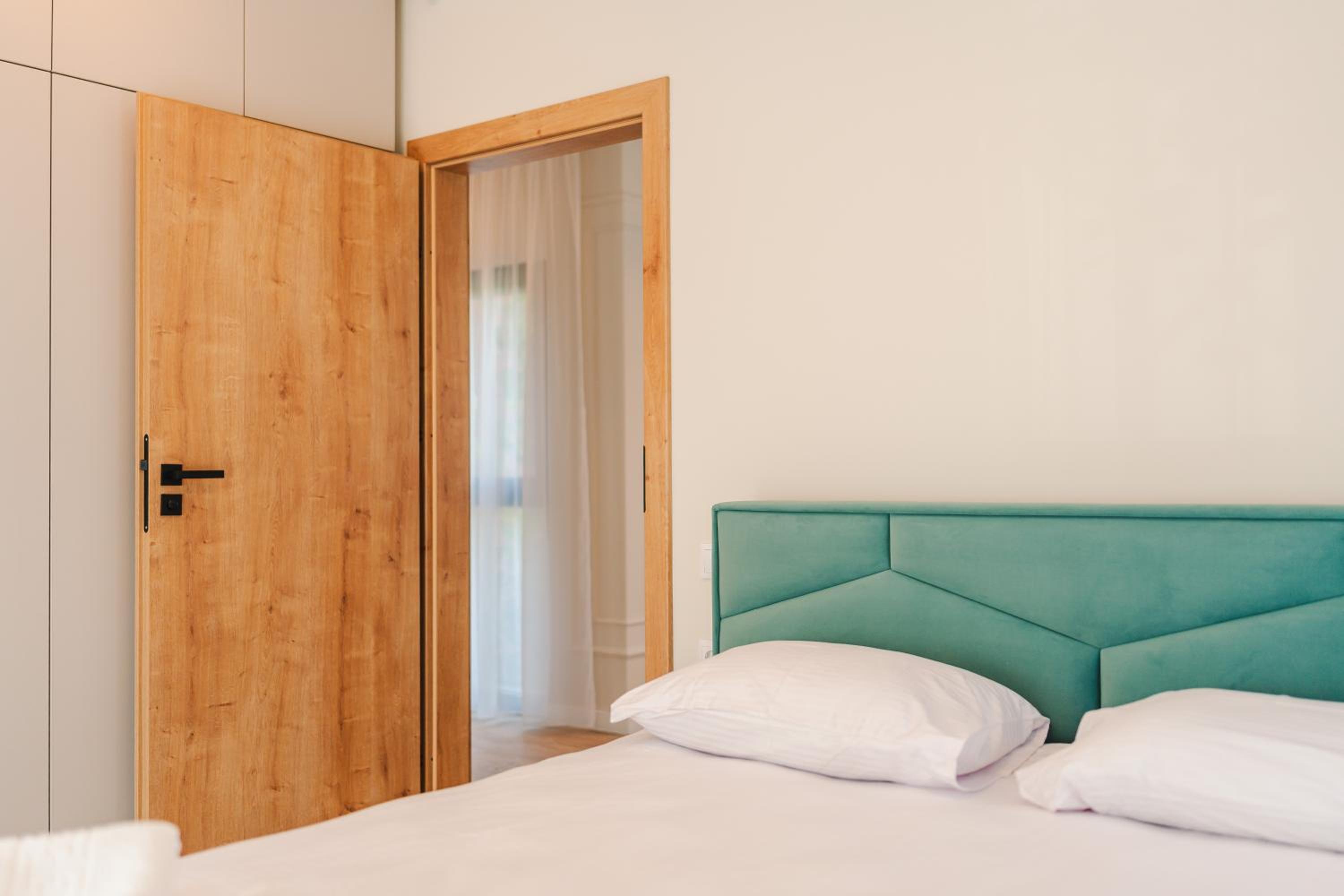 Cometei Residence Apartments 2