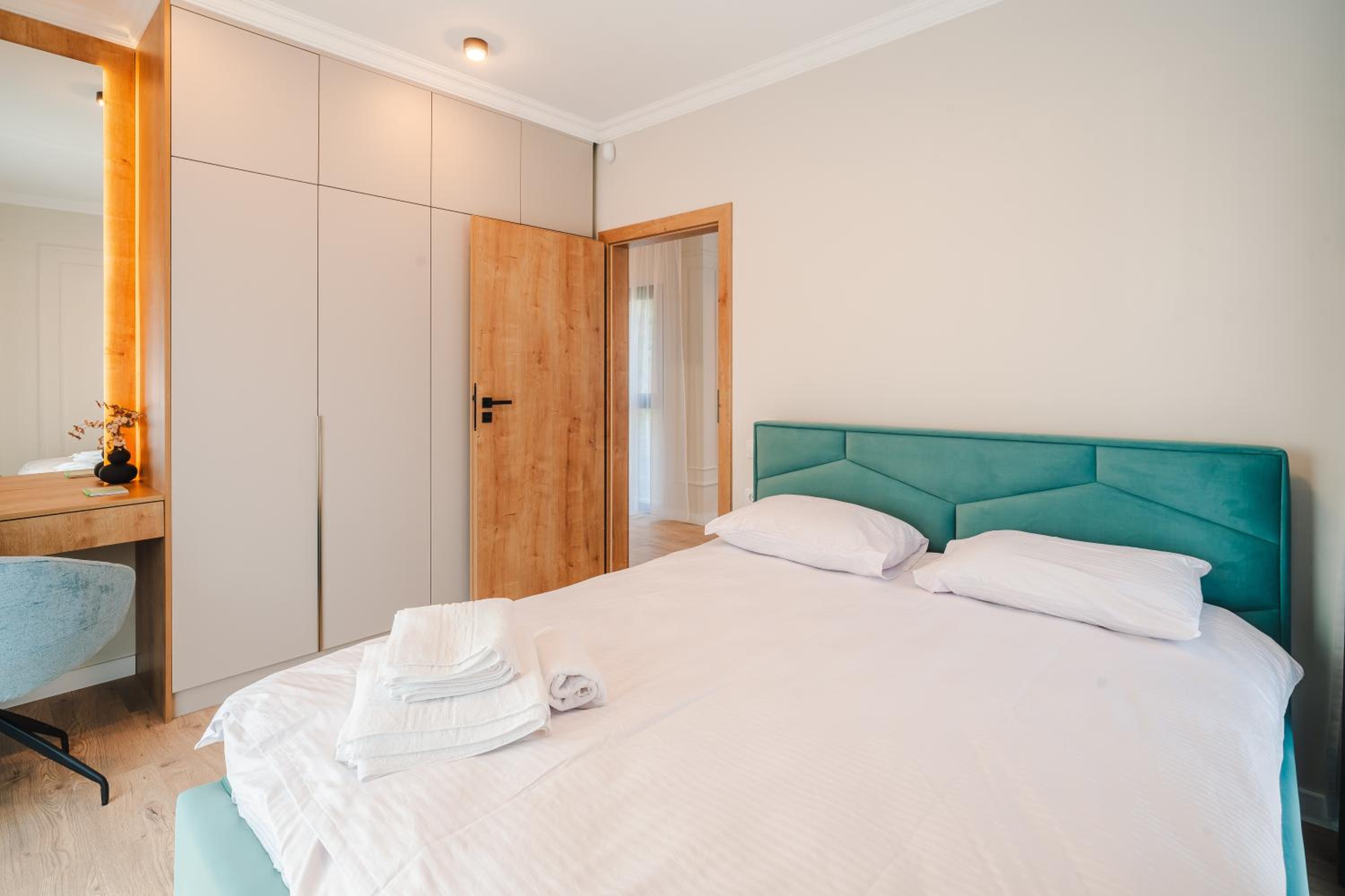 Cometei Residence Apartments 2