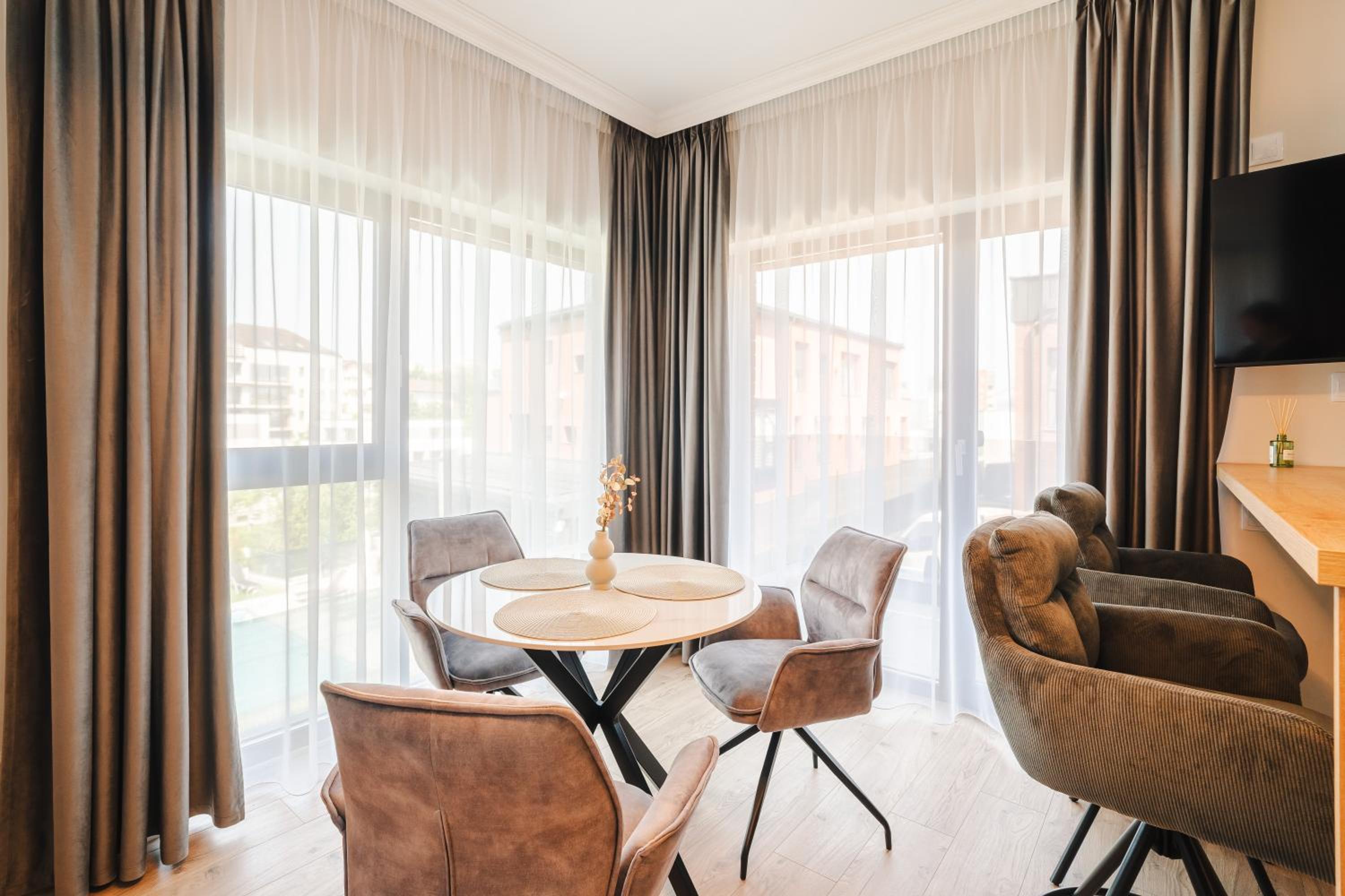 Cometei Residence Apartments 2