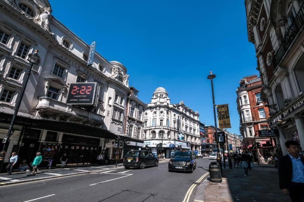 Piccadilly Wonderland Sleep 8 VRA