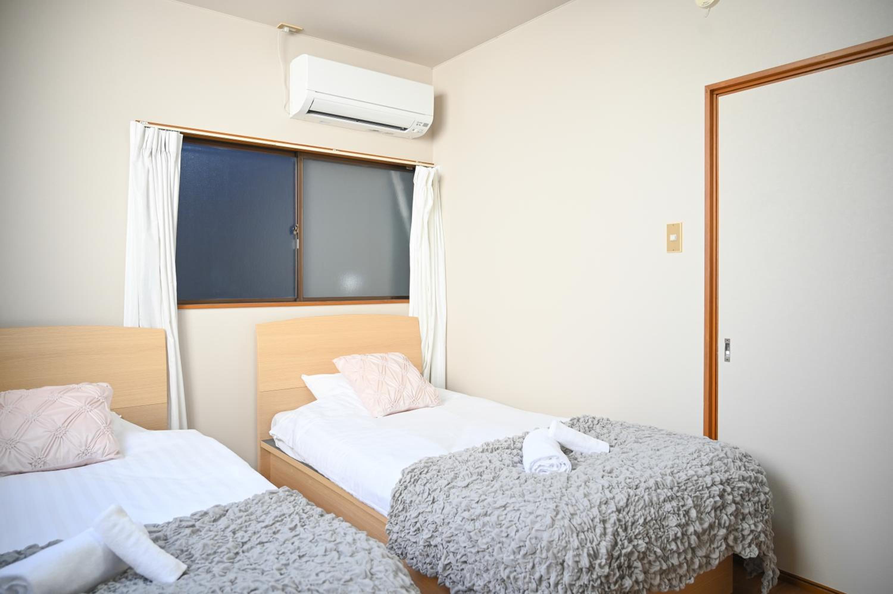 Asakusa Ginza direct access to the airport