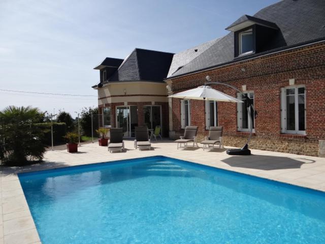 chambres d'hôtes à FECAMP chez Muriel à Ganzeville le domaine de la roquette avec piscine, photo 36