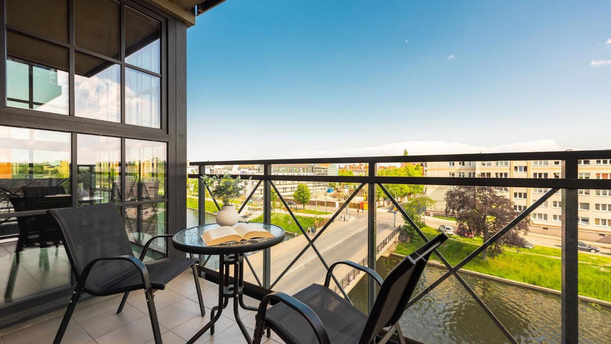 Flatbook - Riverside Loft Gdańsk Apartments with Parking