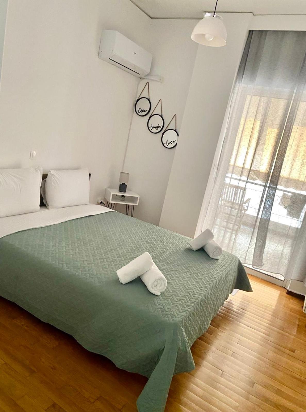 Modern Stay near Acropolis with Big Balcony