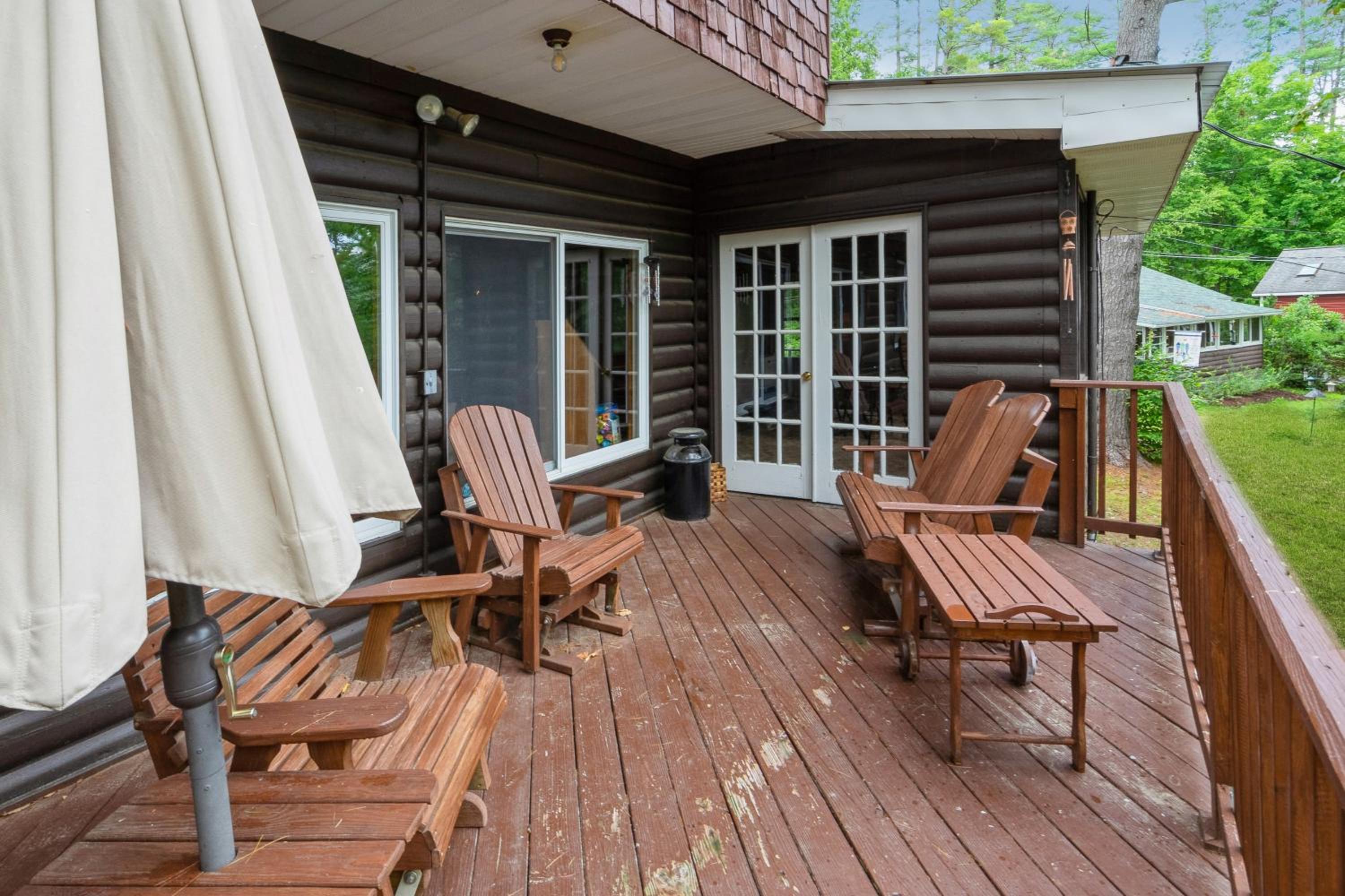 3BR Lakehouse with Lake Access, Deck and Fire Pit