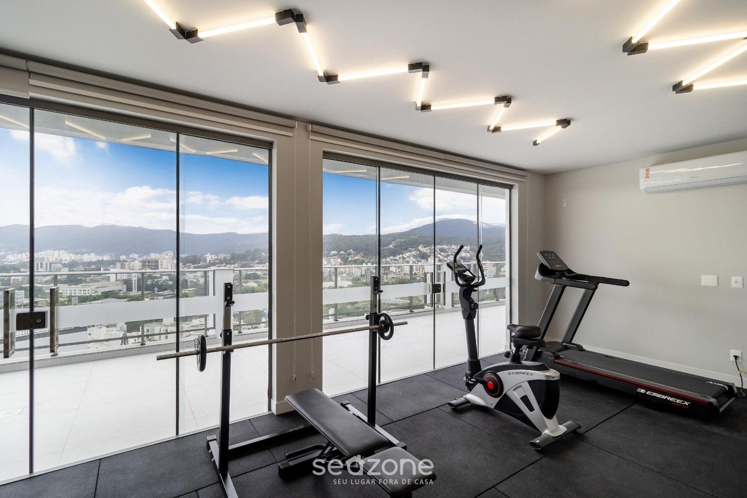 Apartments just a few minutes from UFSC, condo with laundry facilities.