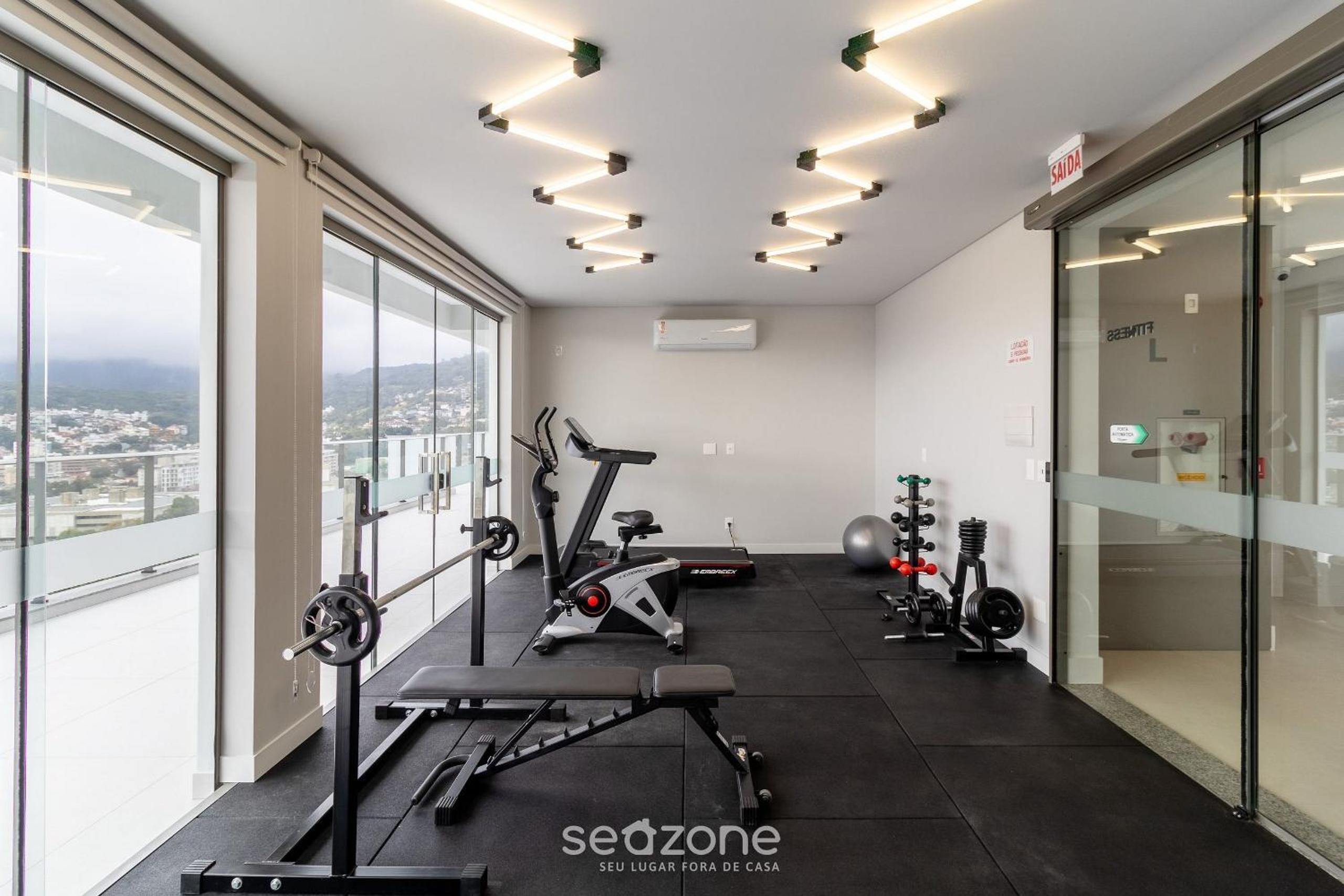 Apartments just a few minutes from UFSC, condo with laundry facilities.