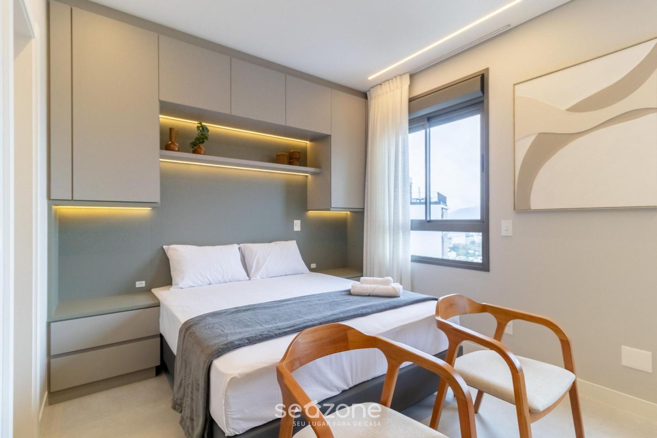 Apartments just a few minutes from UFSC, condo with laundry facilities.