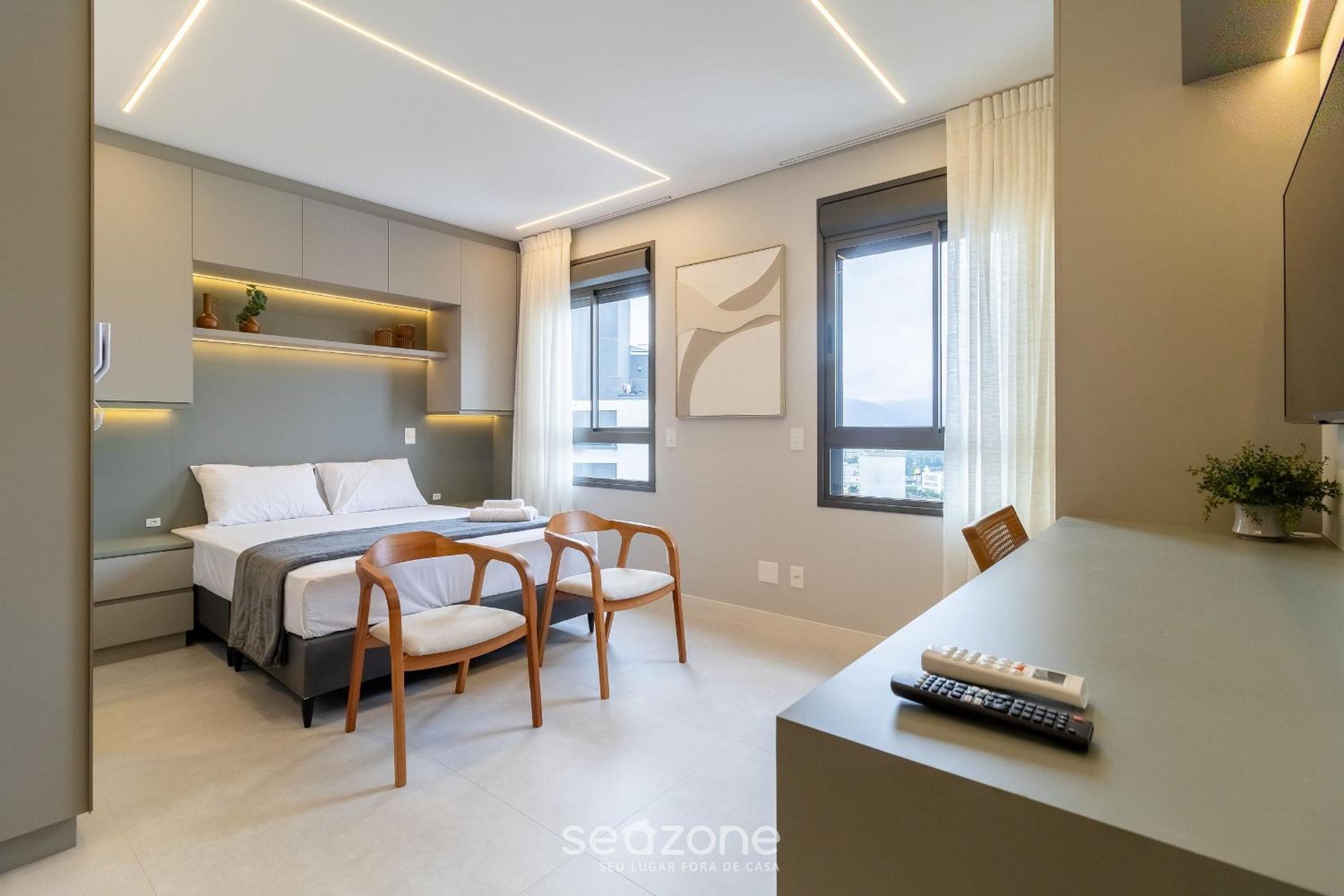 Apartments just a few minutes from UFSC, condo with laundry facilities.