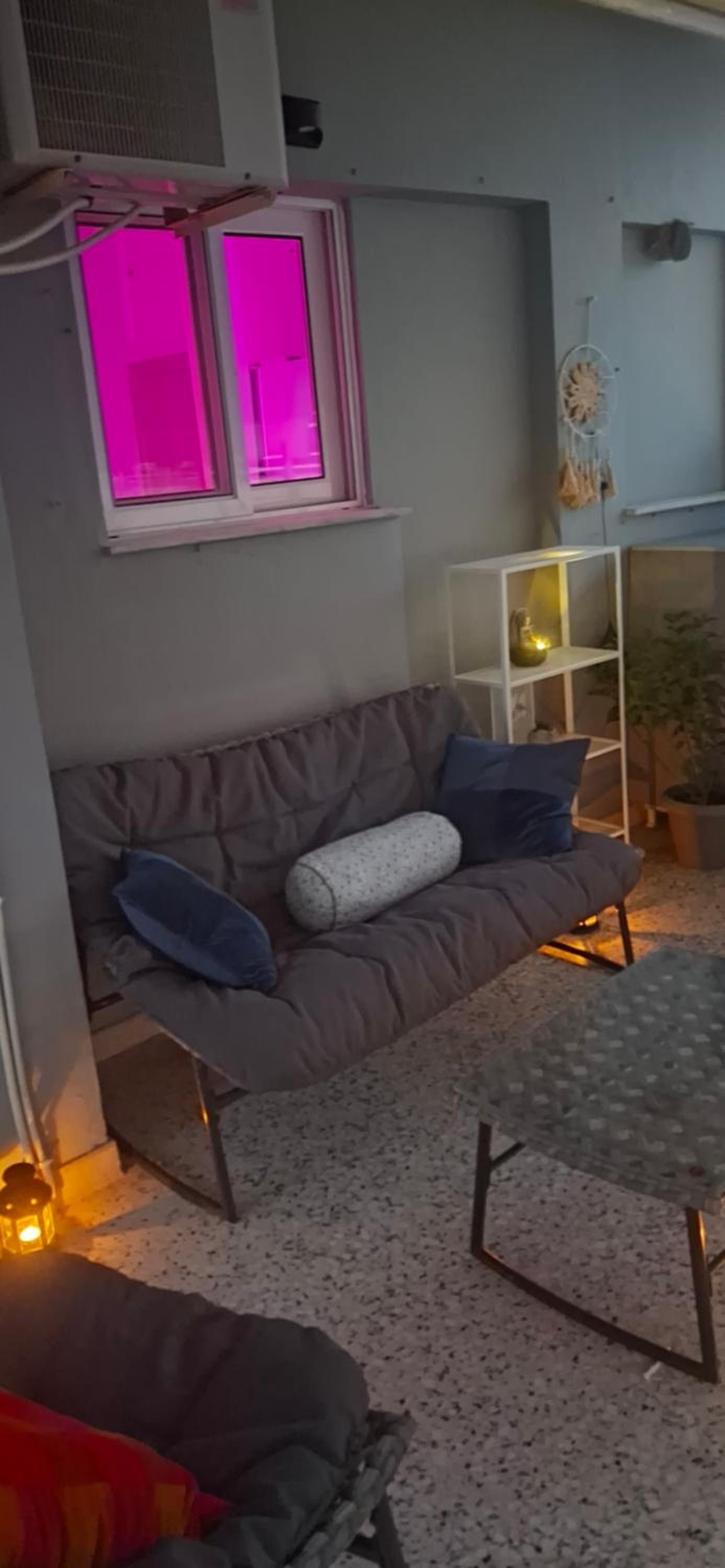 Jocasta - Cocoon Apartment Near Metro Station