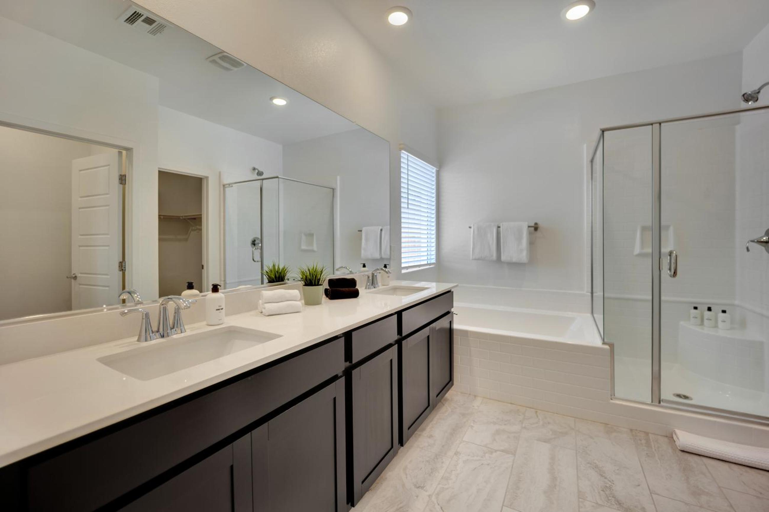 Casa Niva A Contemporary Oasis in the Heart of Las Vegas