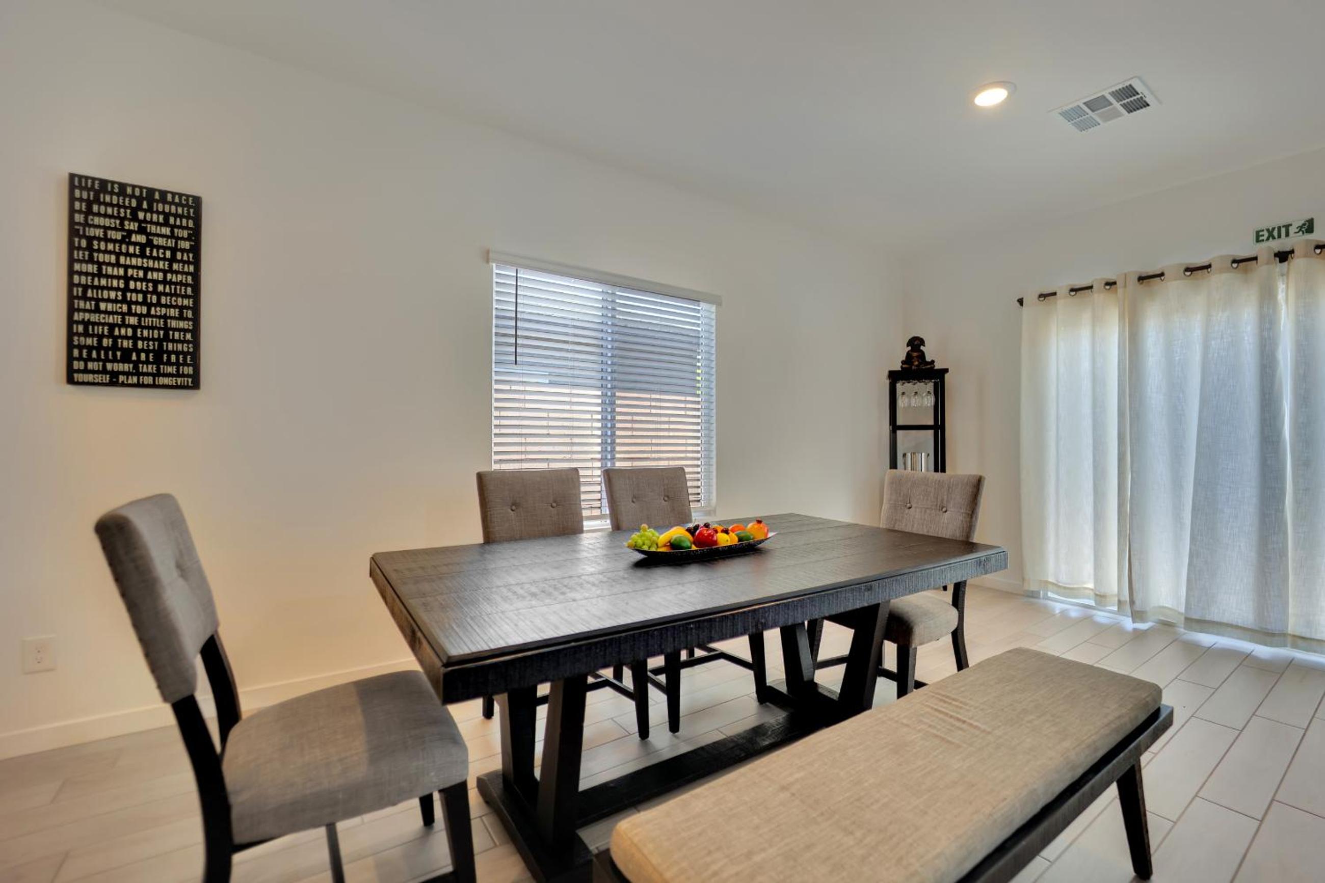 Casa Niva A Contemporary Oasis in the Heart of Las Vegas