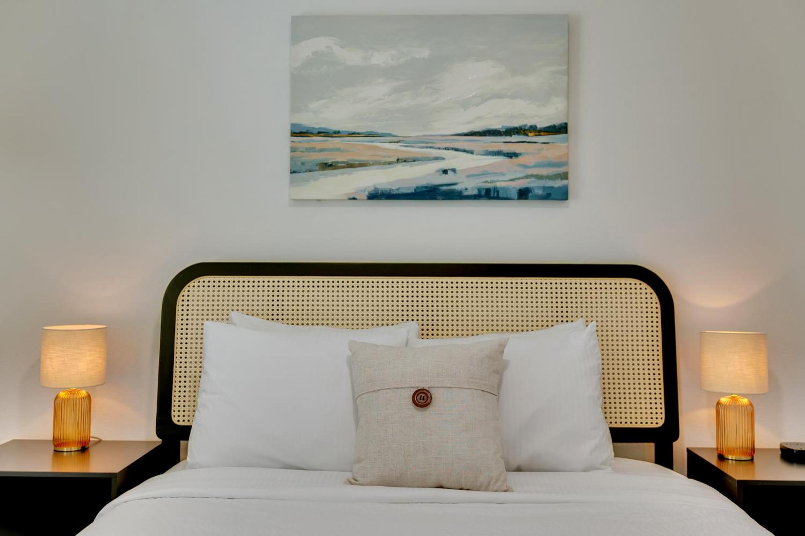 Casa Niva A Contemporary Oasis in the Heart of Las Vegas