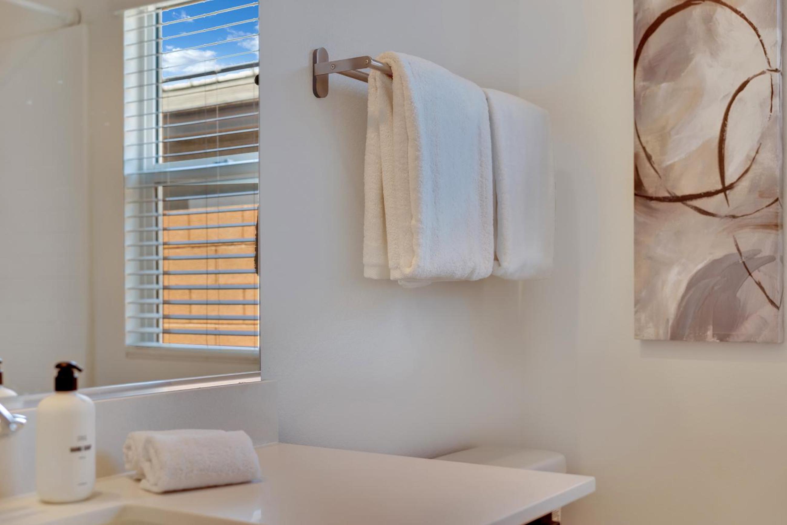 Casa Niva A Contemporary Oasis in the Heart of Las Vegas