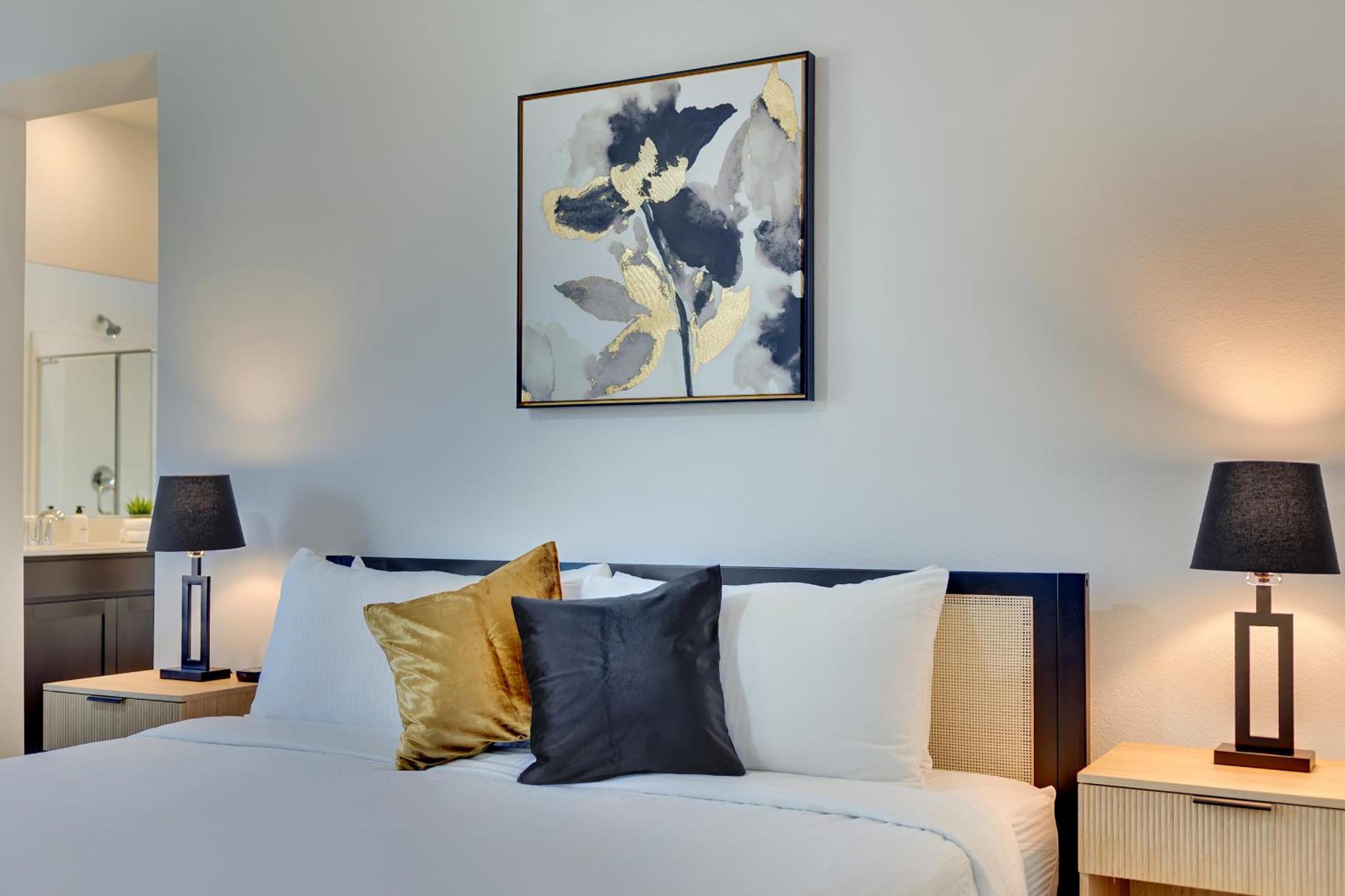 Casa Niva A Contemporary Oasis in the Heart of Las Vegas