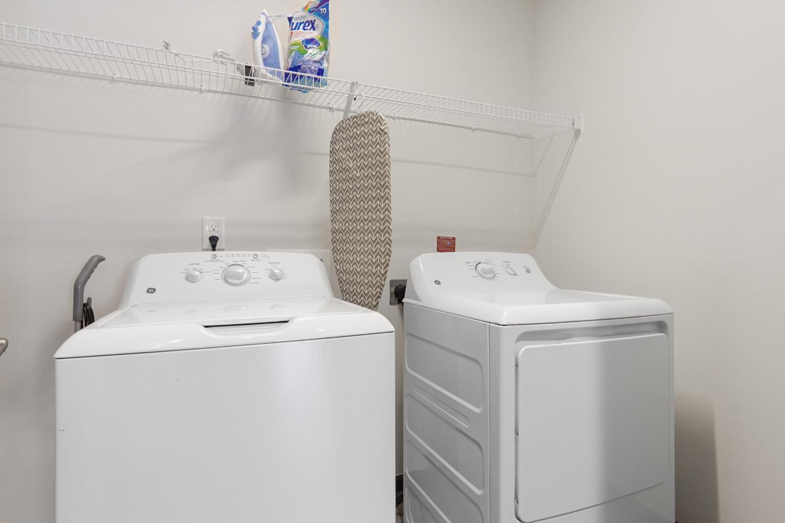 Luxurious King 3BR Suite in North Raleigh!