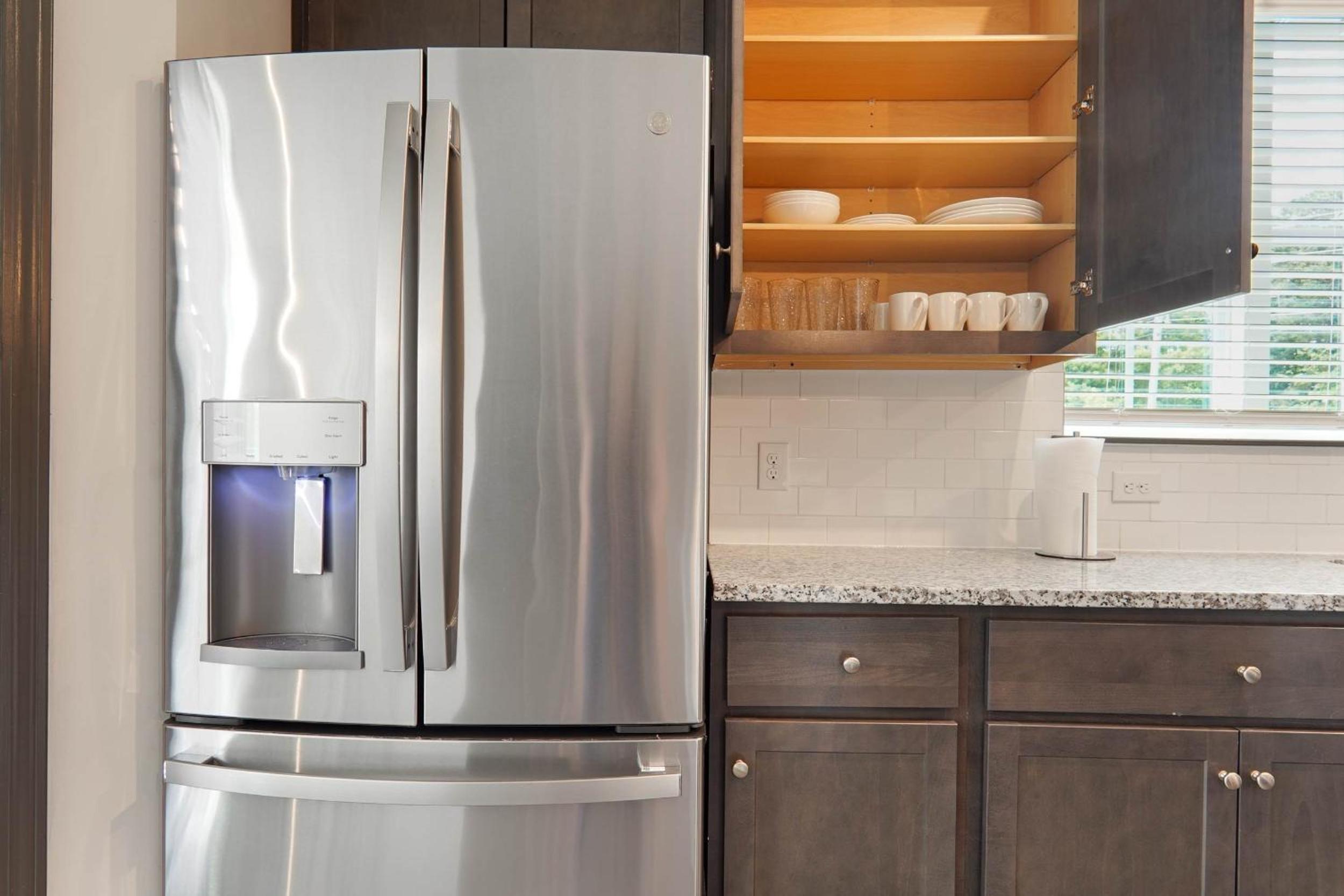 Luxurious King 3BR Suite in North Raleigh!