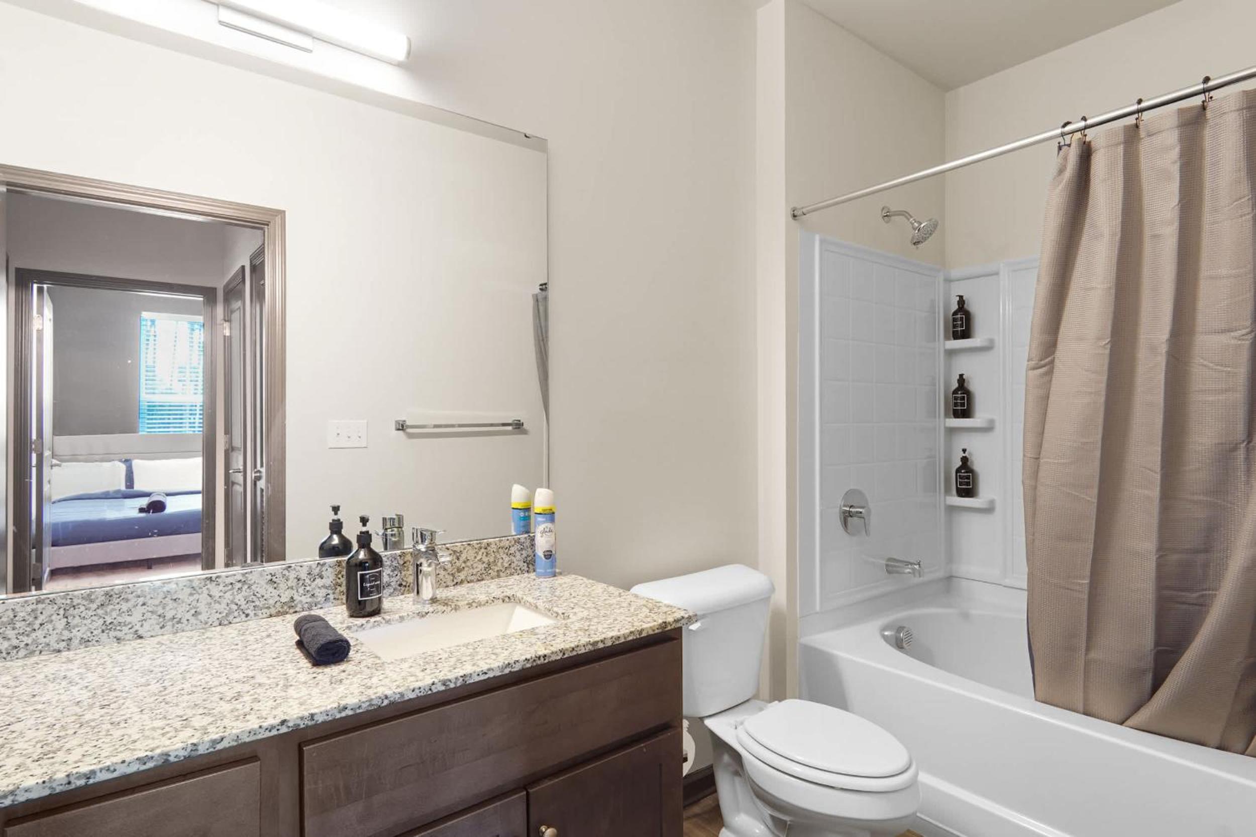 Luxurious King 3BR Suite in North Raleigh!