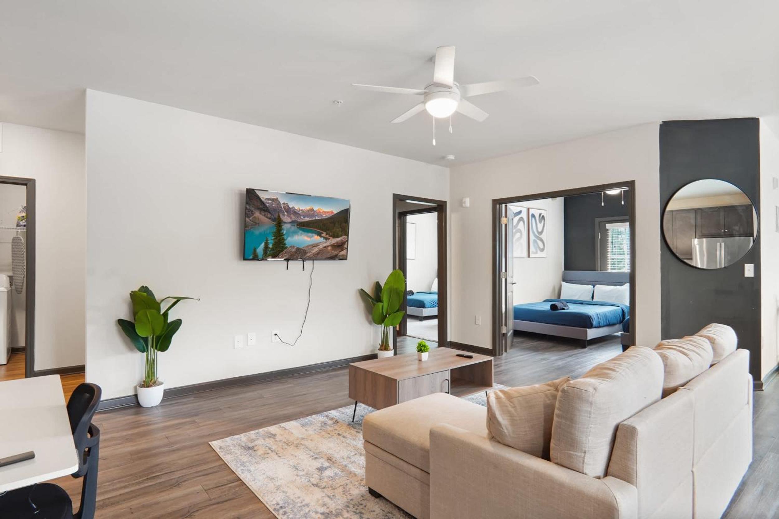 Luxurious King 3BR Suite in North Raleigh!